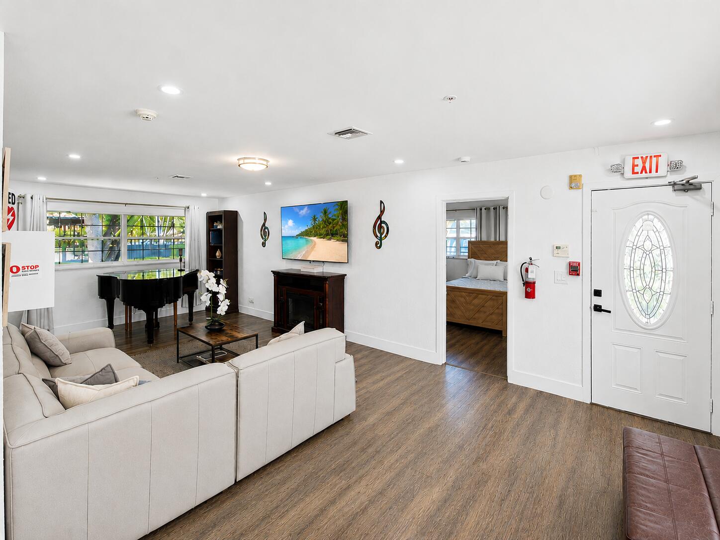 CORAL SPRINGS VILLAGE GREEN - Residential