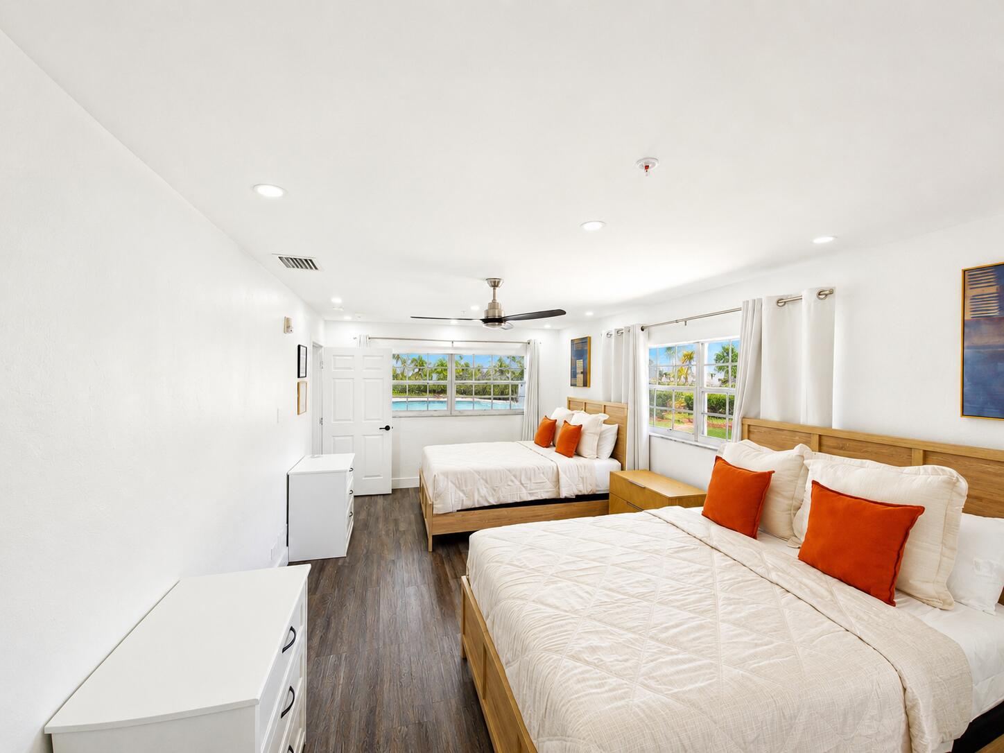 CORAL SPRINGS VILLAGE GREEN - Residential