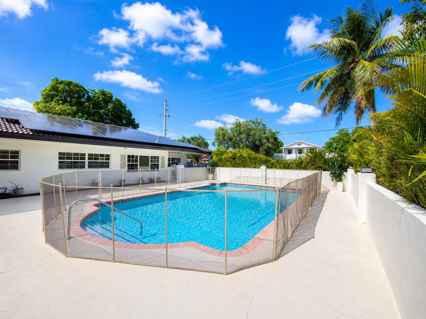 CORAL SPRINGS VILLAGE GREEN - Residential