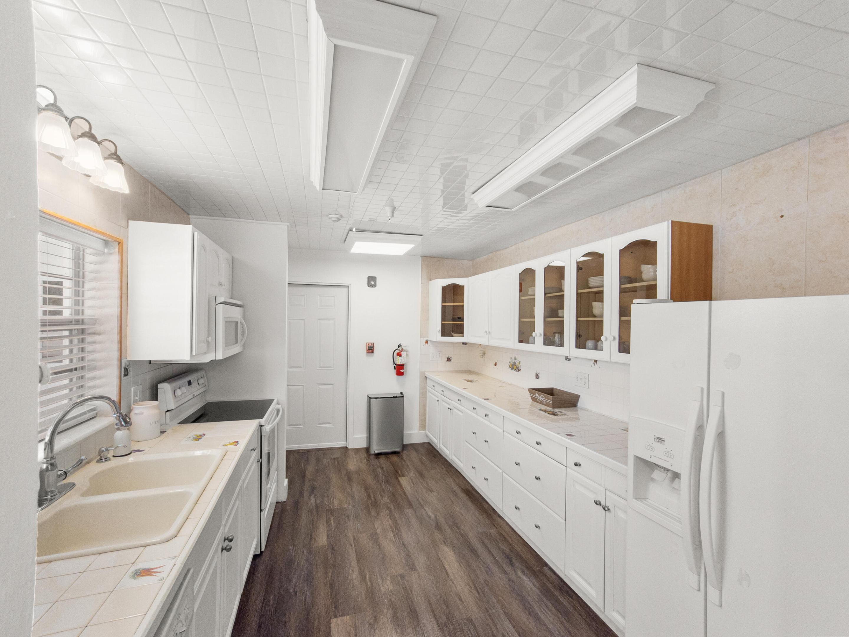 CORAL SPRINGS VILLAGE GREEN - Residential
