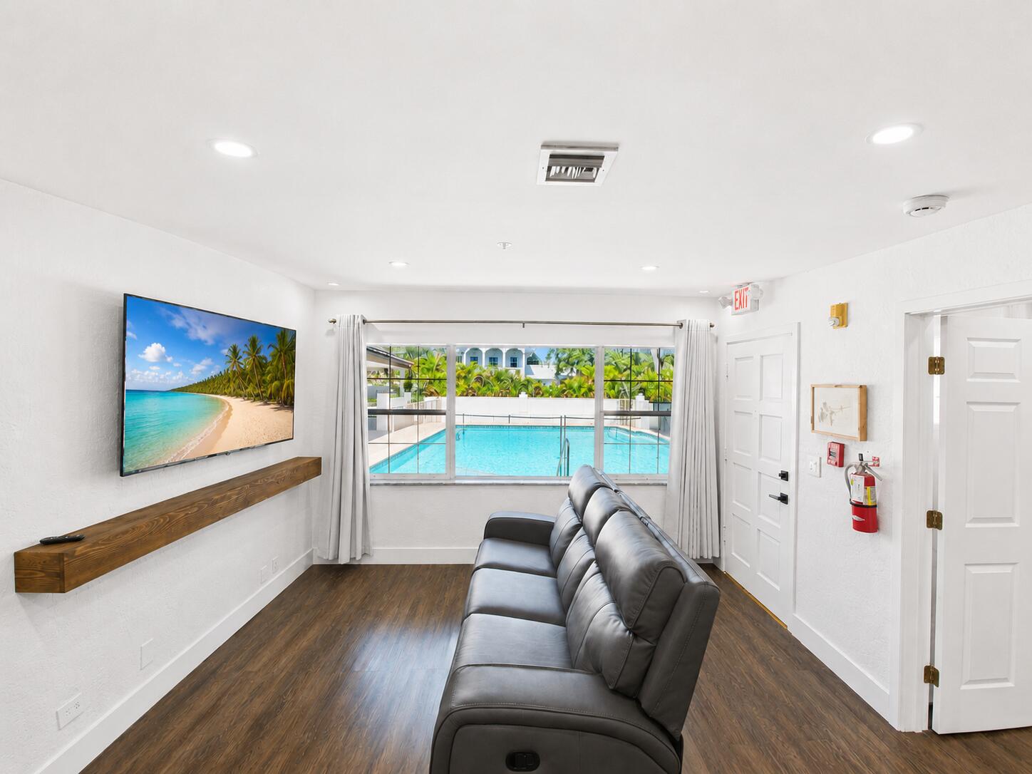 CORAL SPRINGS VILLAGE GREEN - Residential