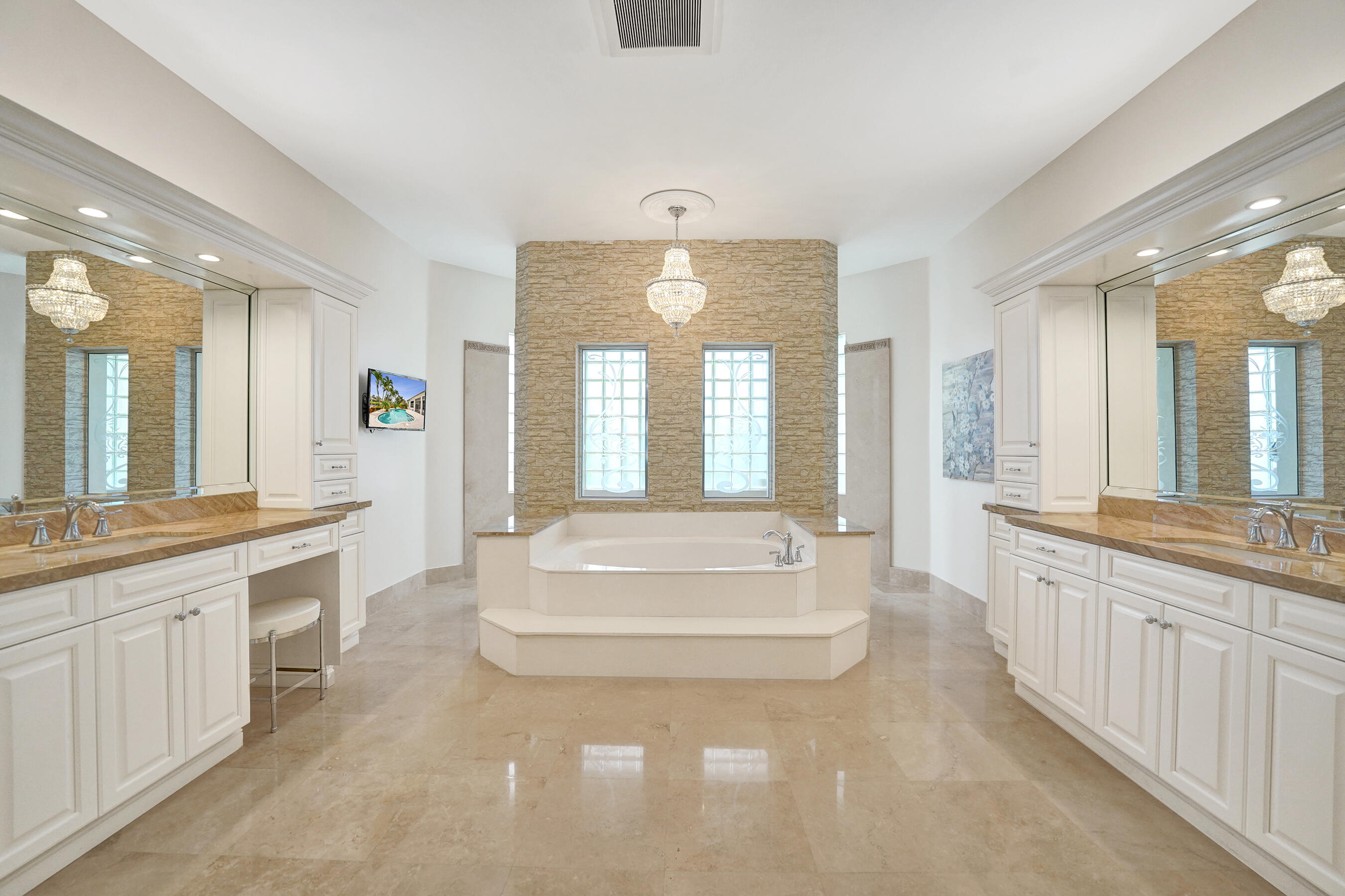 IMAGINATION FARMS EAST - Residential