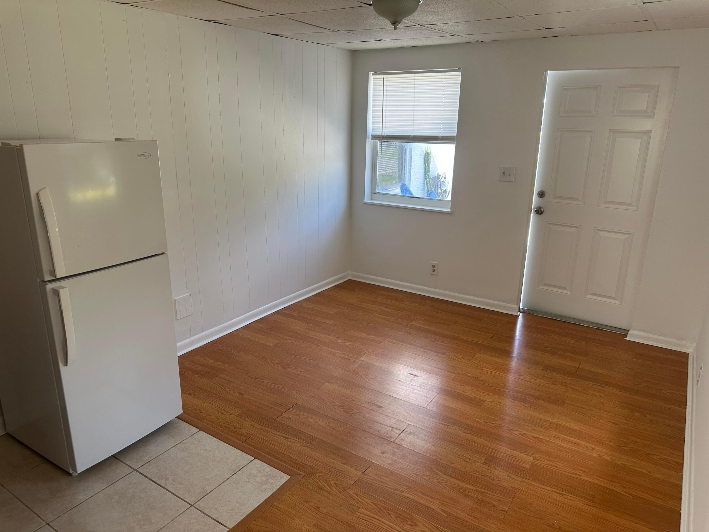 PALM BEACH SHORES - Residential Lease