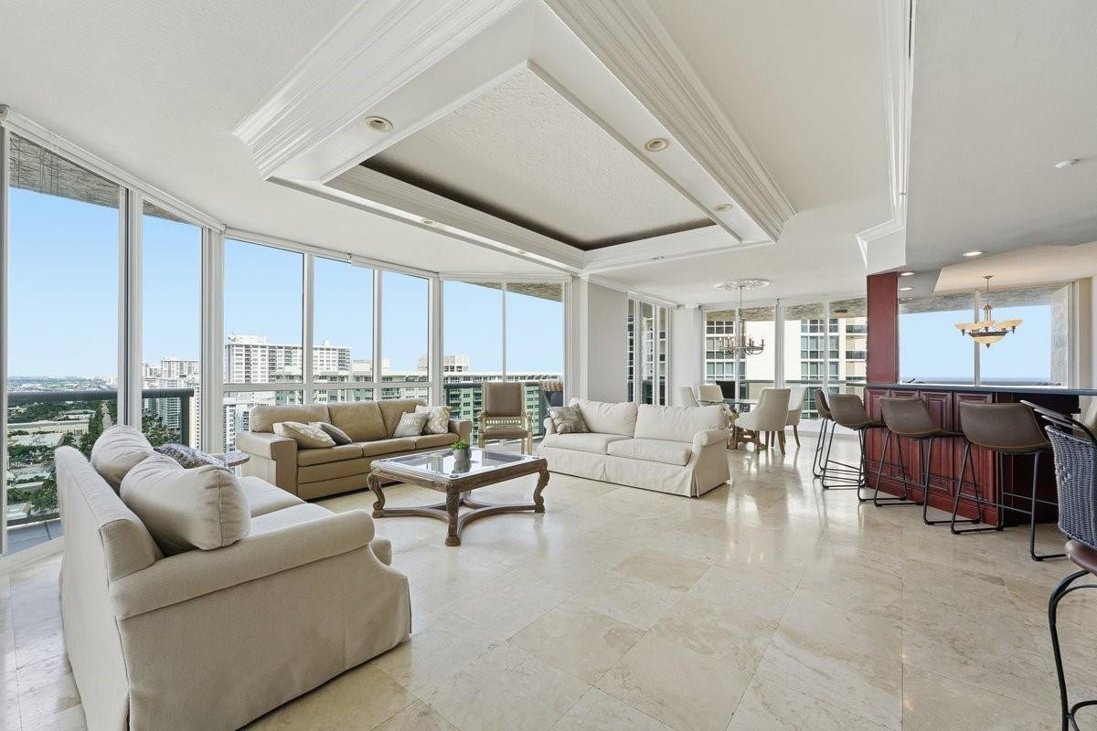 LHERMITAGE I CONDOMINIUM - Residential Lease