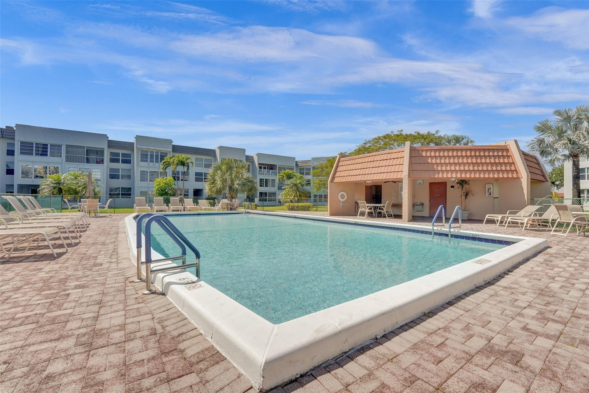 ROYAL PARK GARDENS I-J CONDO - Residential