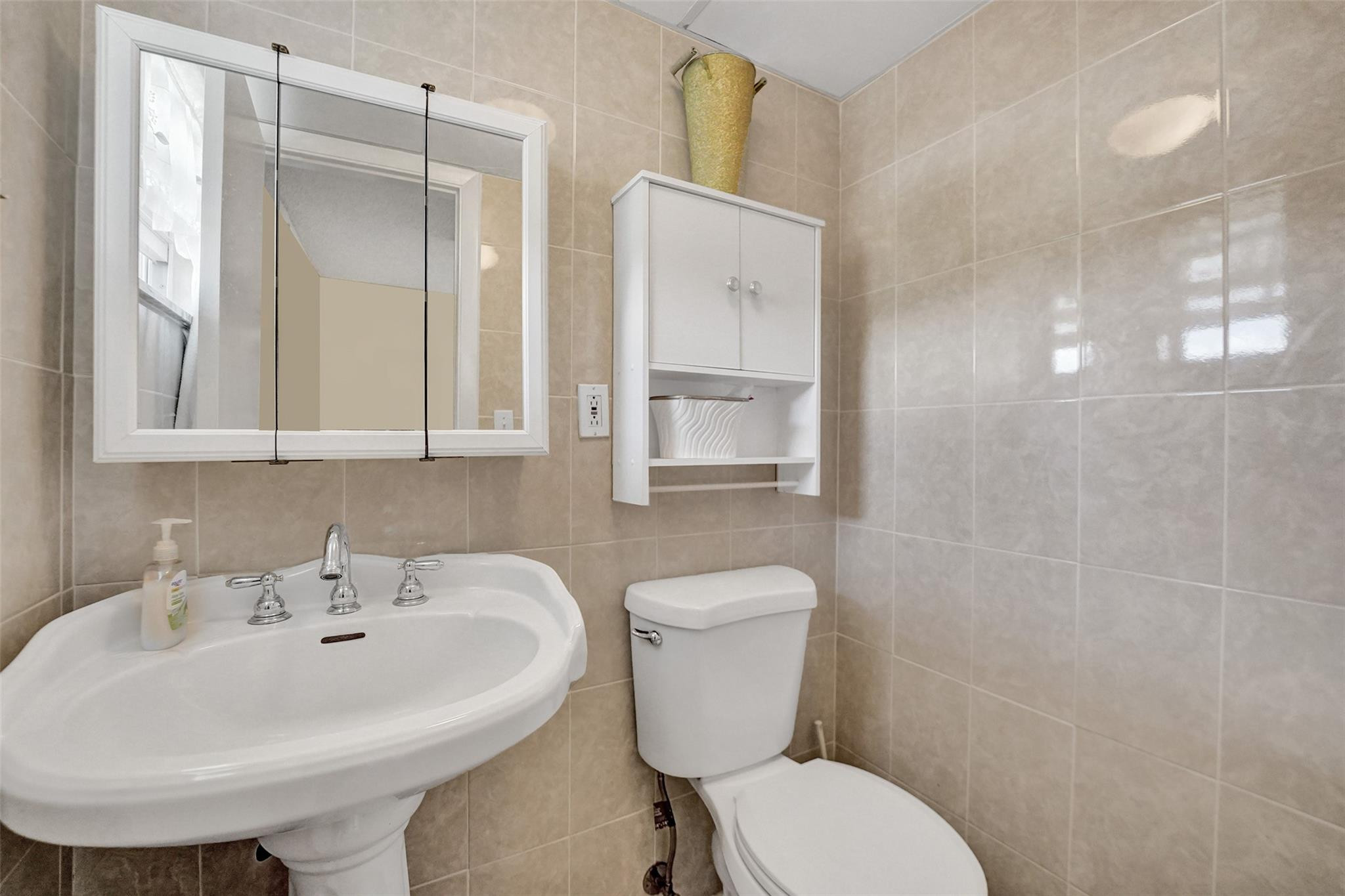ROYAL PARK GARDENS I-J CONDO - Residential