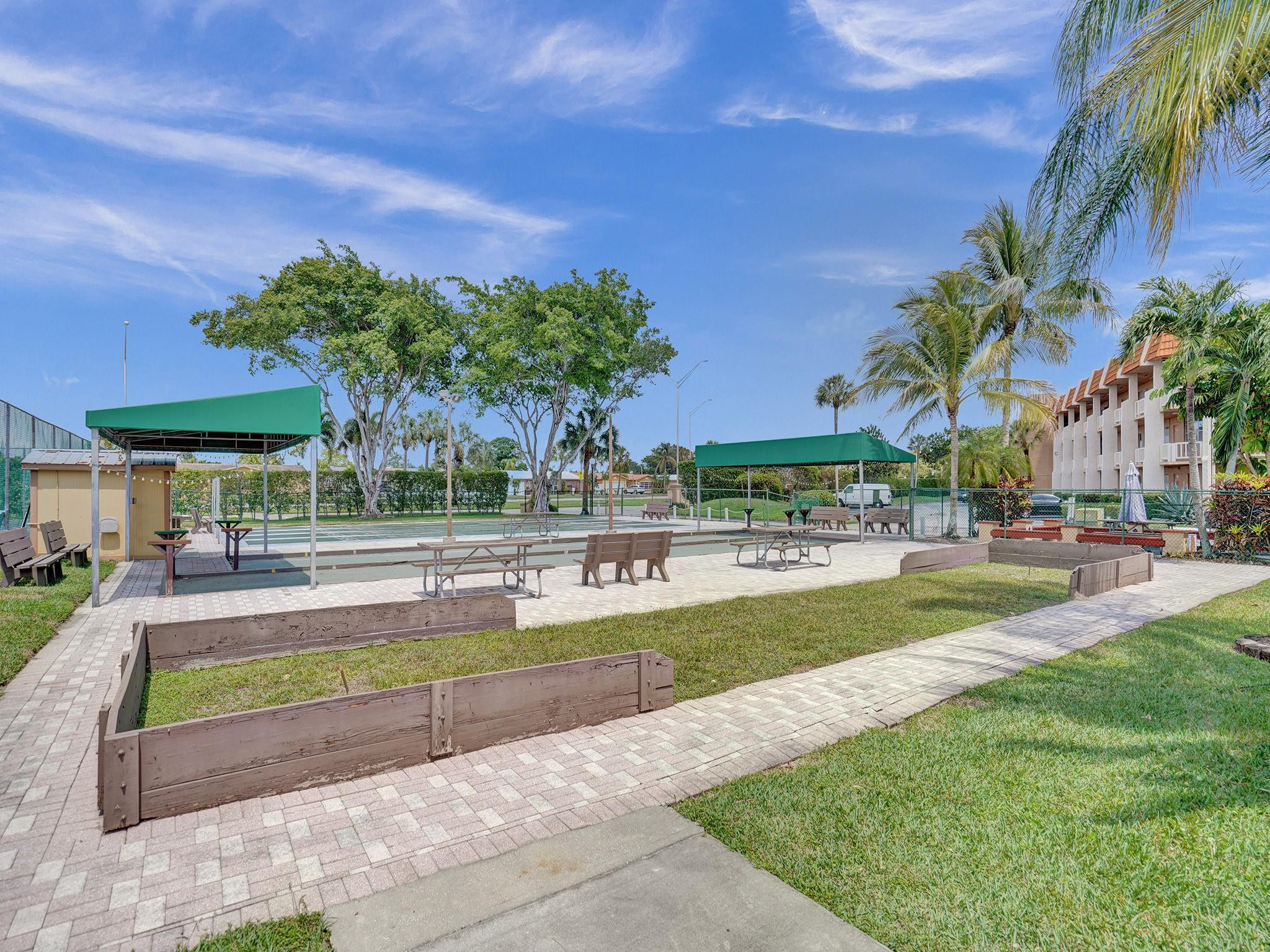 ROYAL PARK GARDENS I-J CONDO - Residential