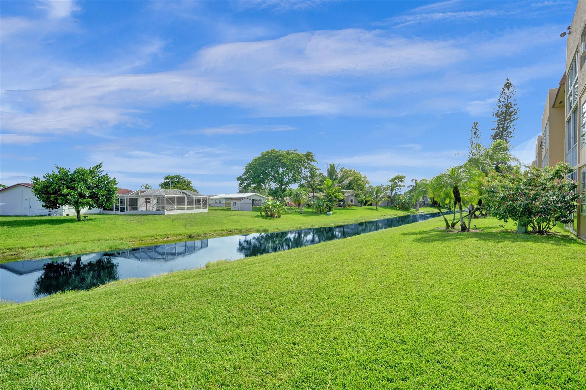 ROYAL PARK GARDENS I-J CONDO - Residential