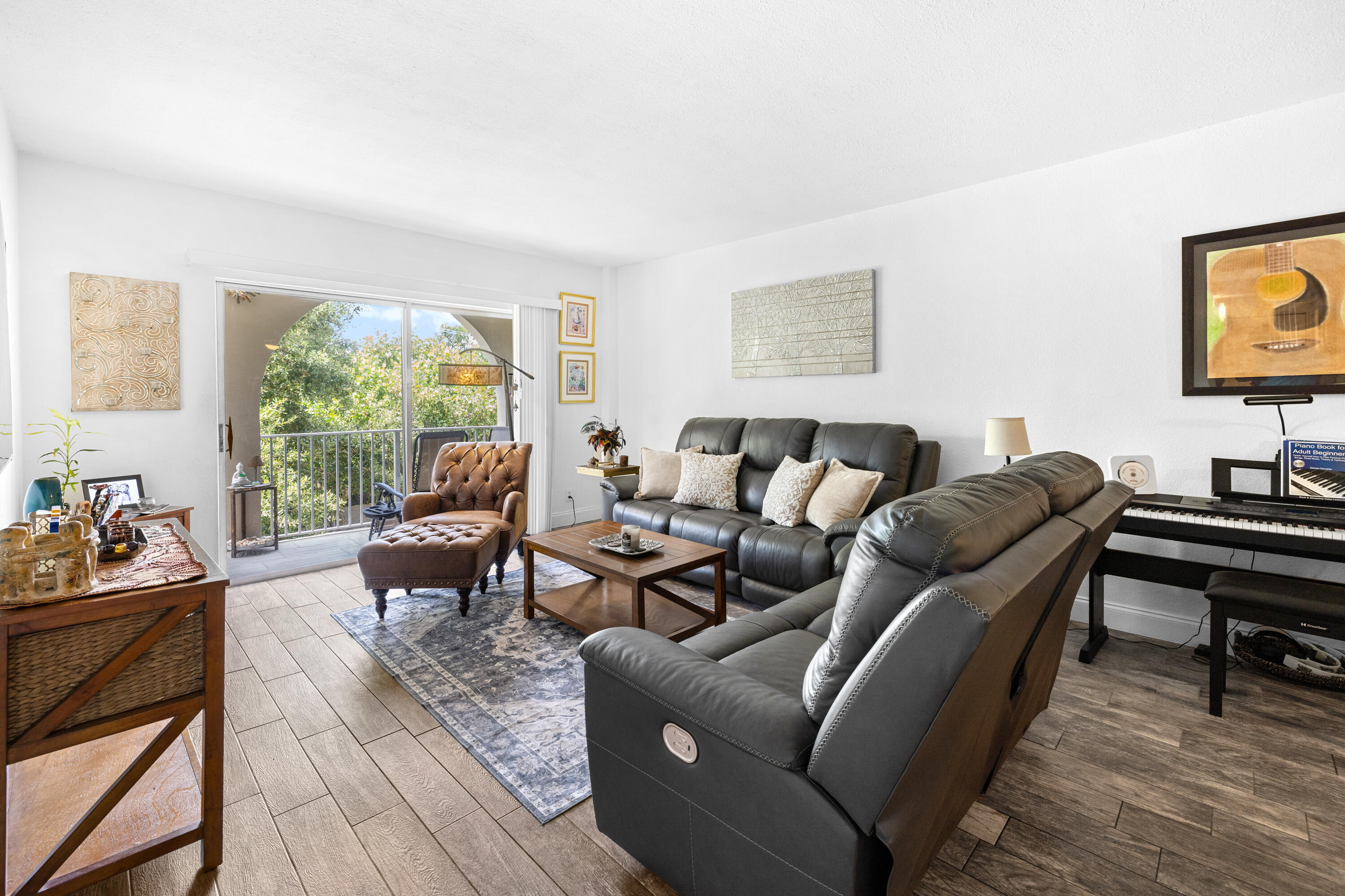 TIERRA DEL SOL CONDO - Residential