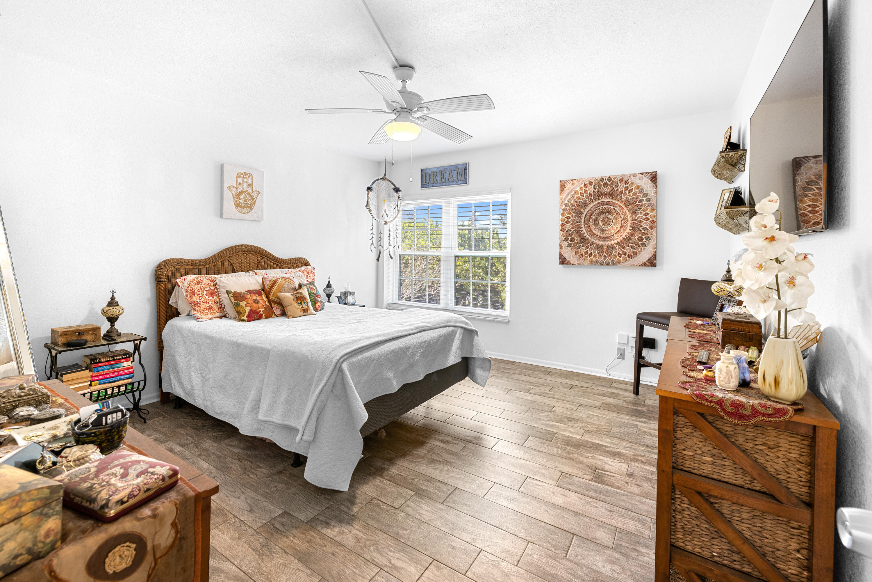 TIERRA DEL SOL CONDO - Residential