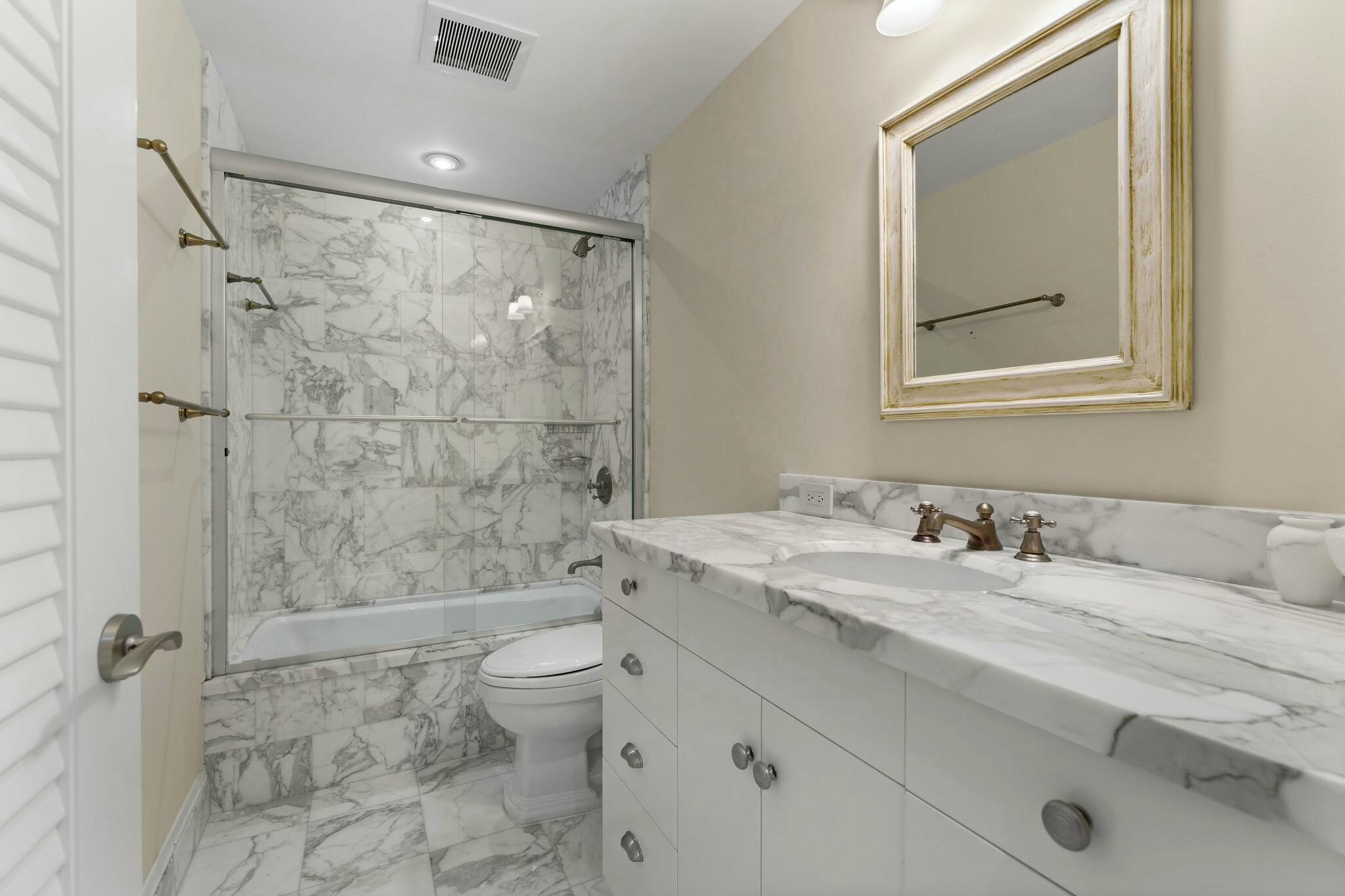 OCEAN HOUSE ONE CONDO - Residential