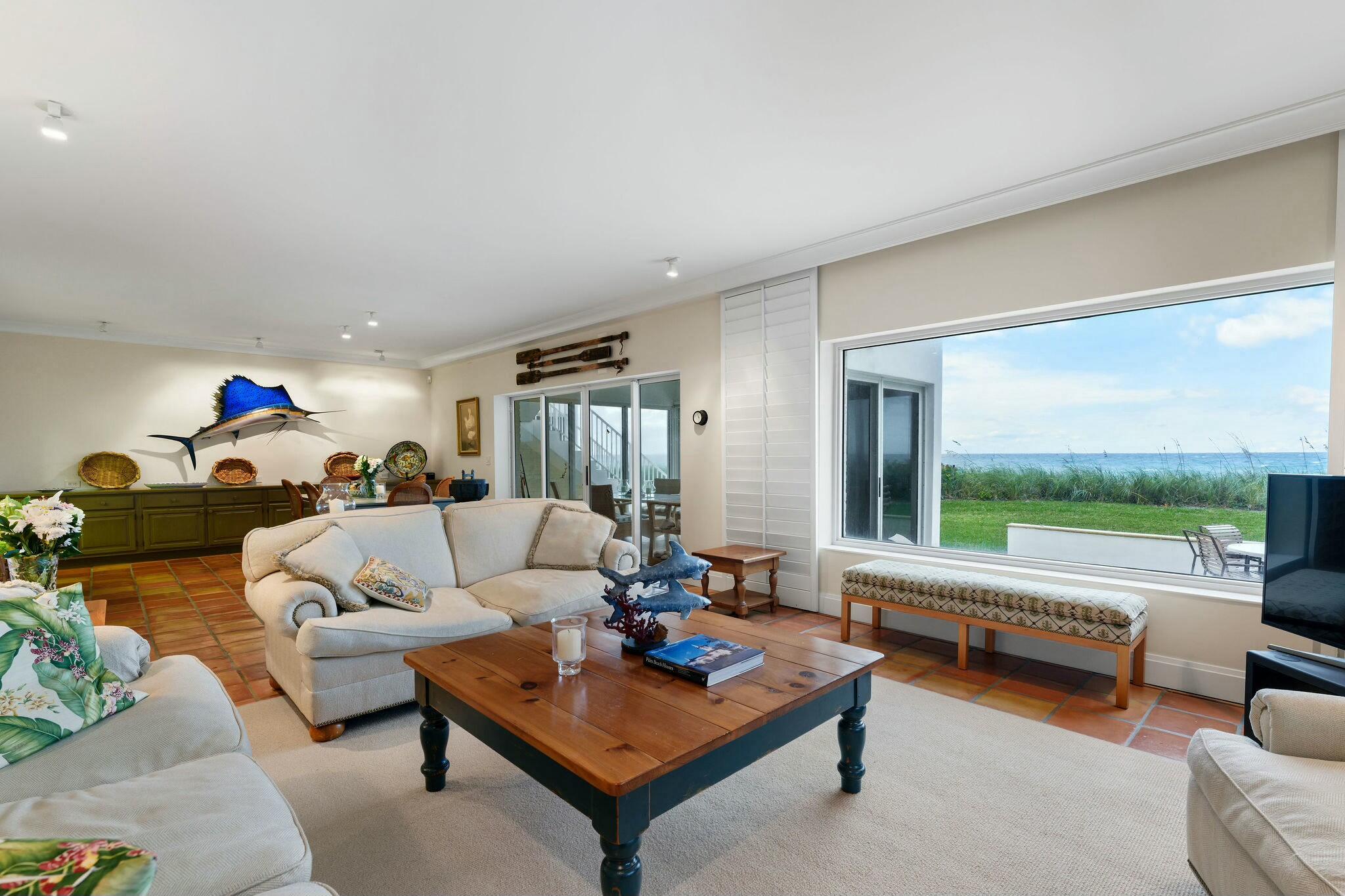 OCEAN HOUSE ONE CONDO - Residential