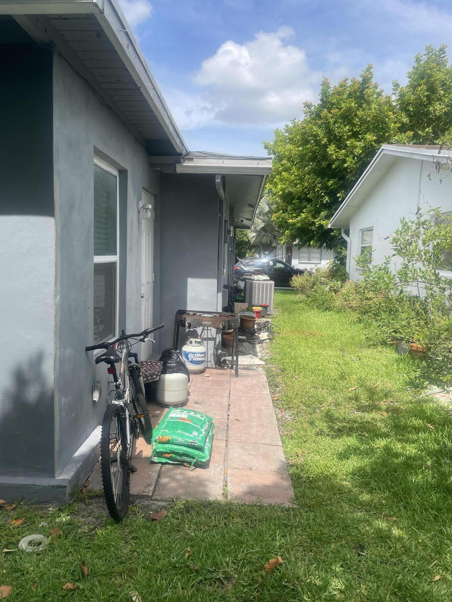 MAINLANDS OF TAMARAC LAKES - Residential