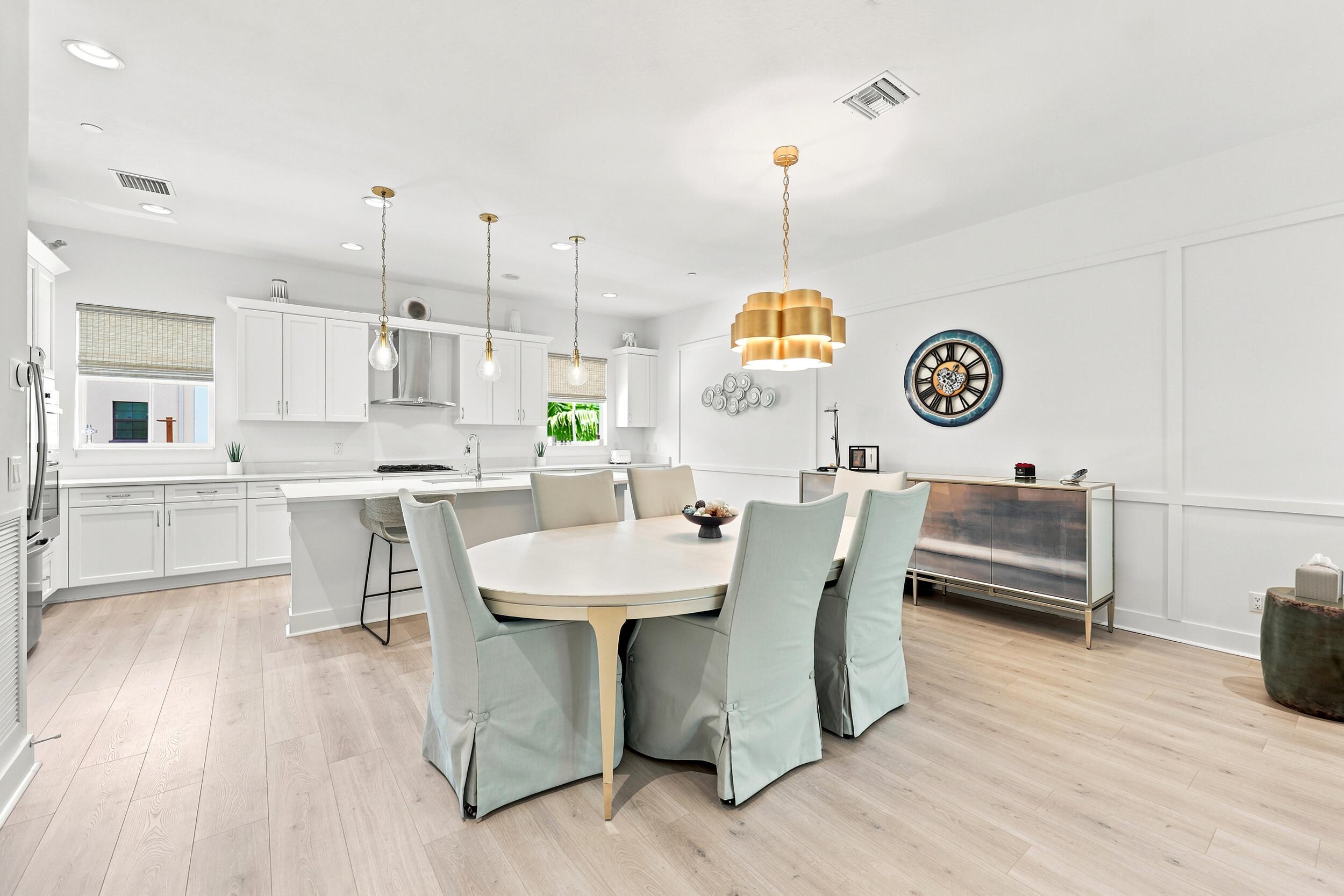 ALTON NEIGHBORHOOD - Residential