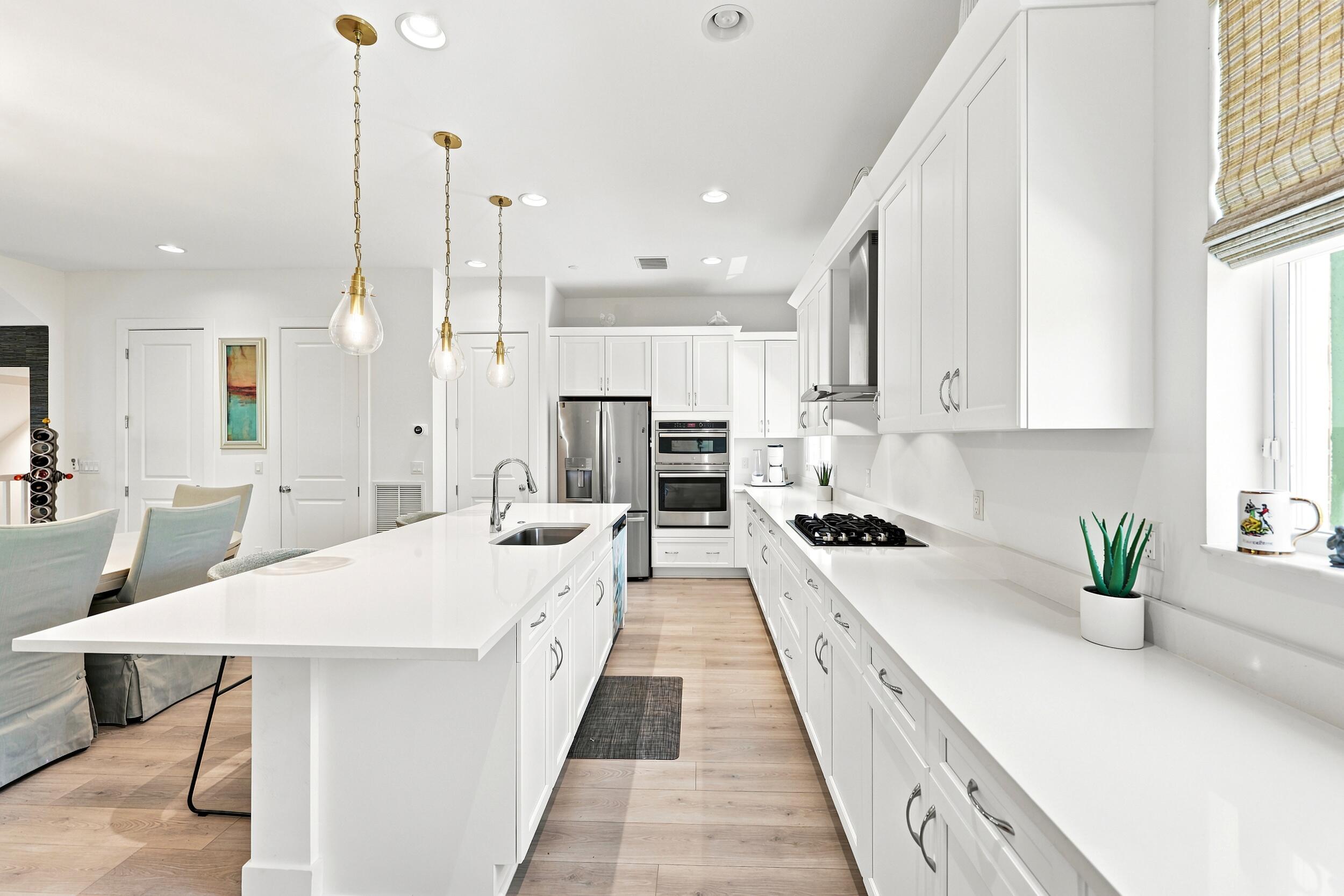 ALTON NEIGHBORHOOD - Residential