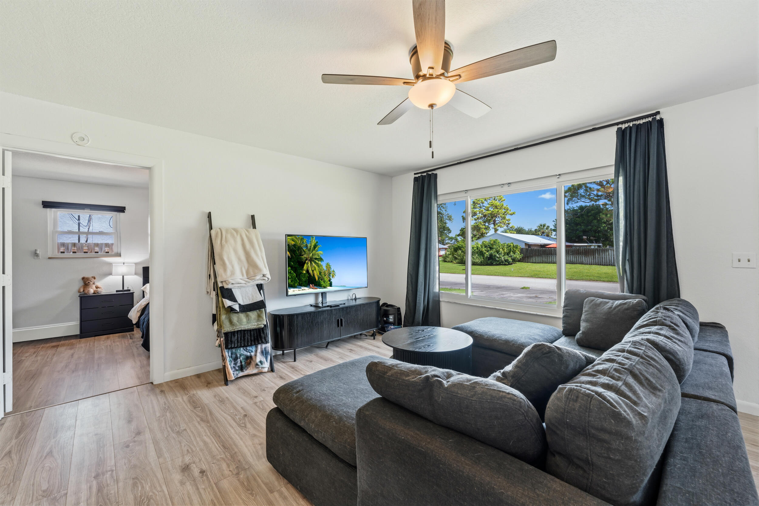 VERO BEACH HIGHLANDS UNIT 2 REPLAT - Residential