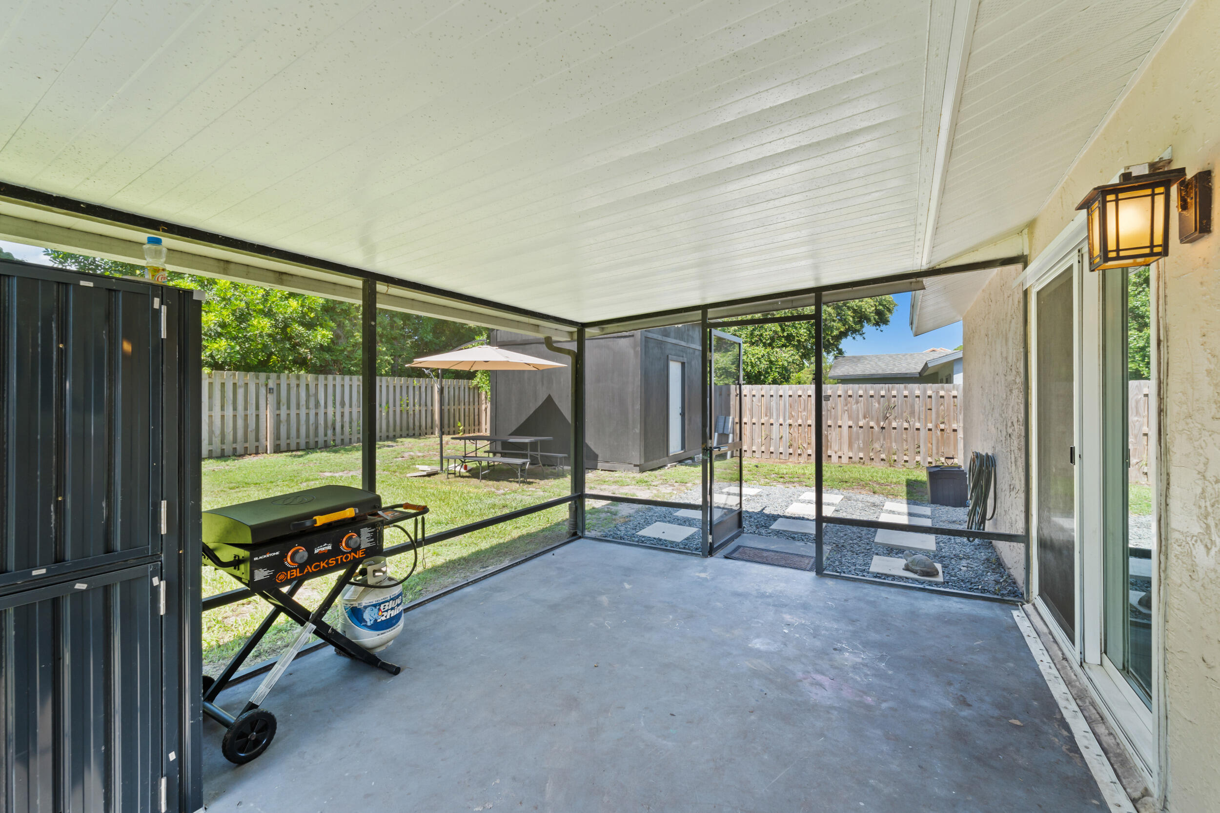 VERO BEACH HIGHLANDS UNIT 2 REPLAT - Residential