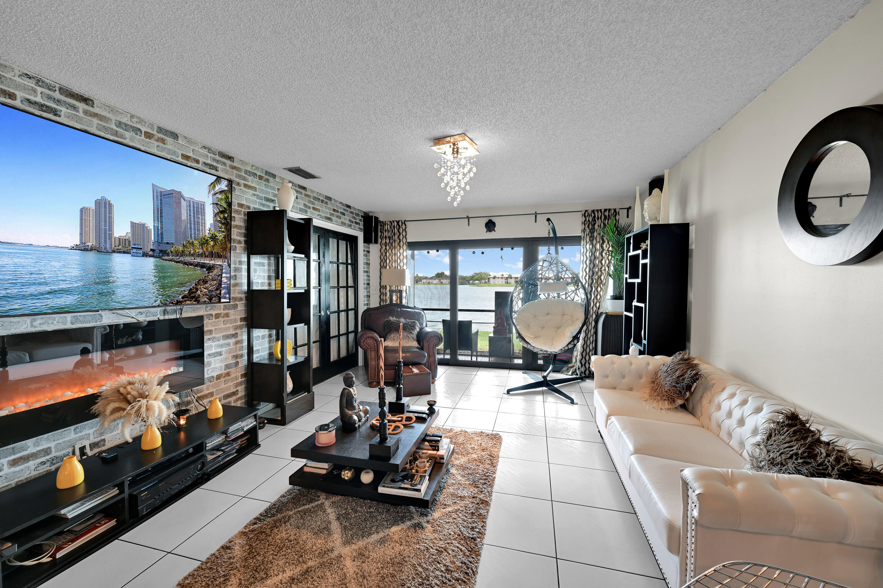 WOODLAKE ISLES - Residential