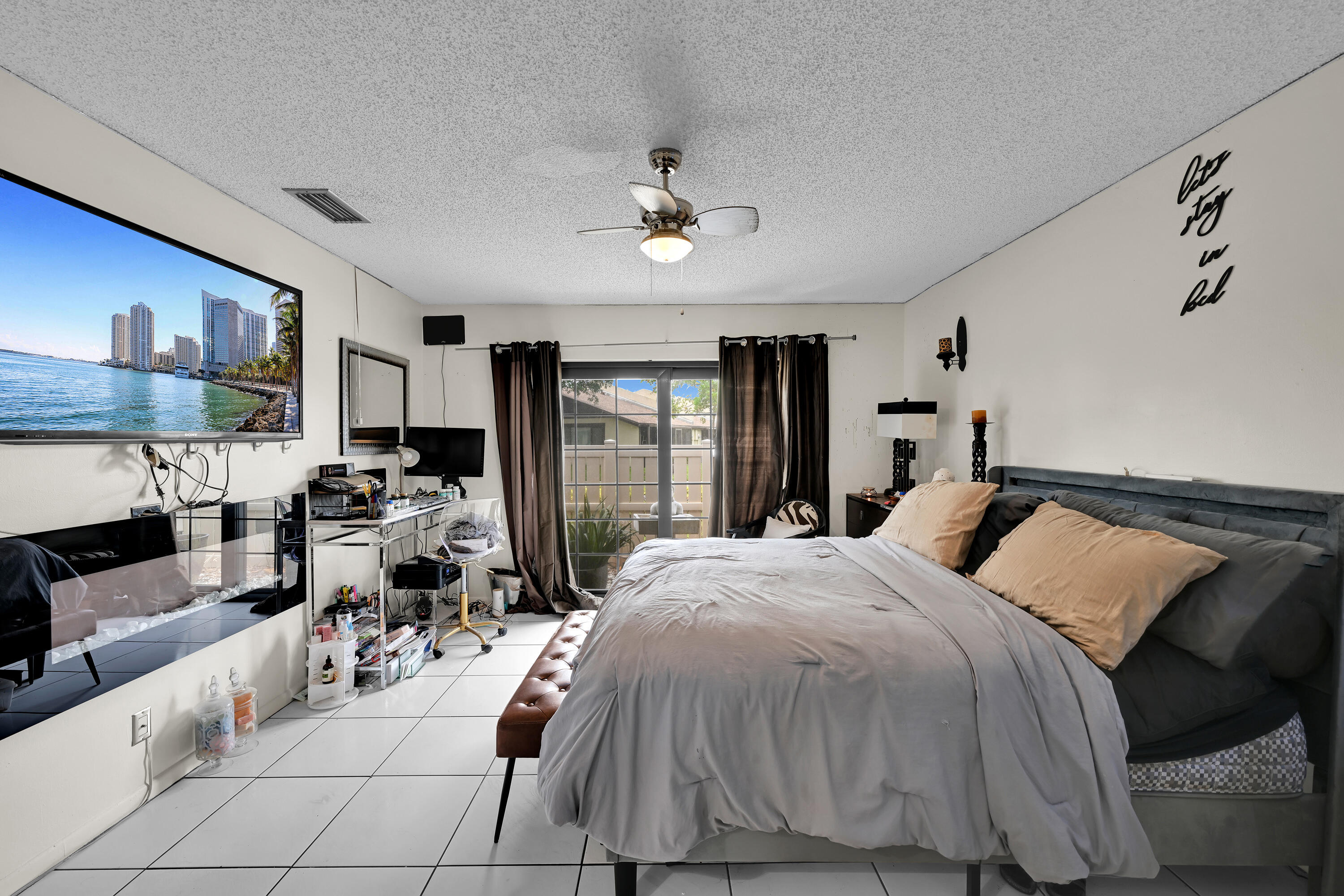WOODLAKE ISLES - Residential