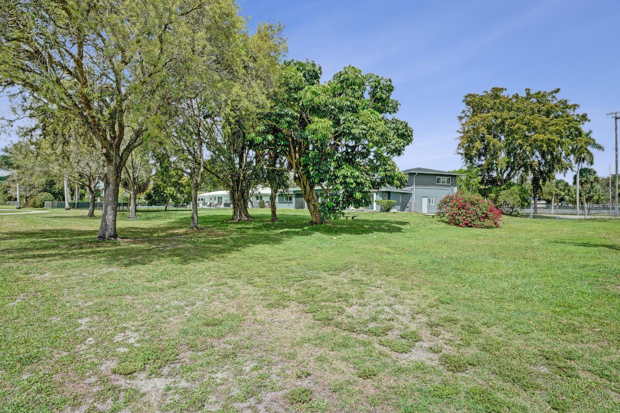 PLANTATION GOLF ESTATES - Residential