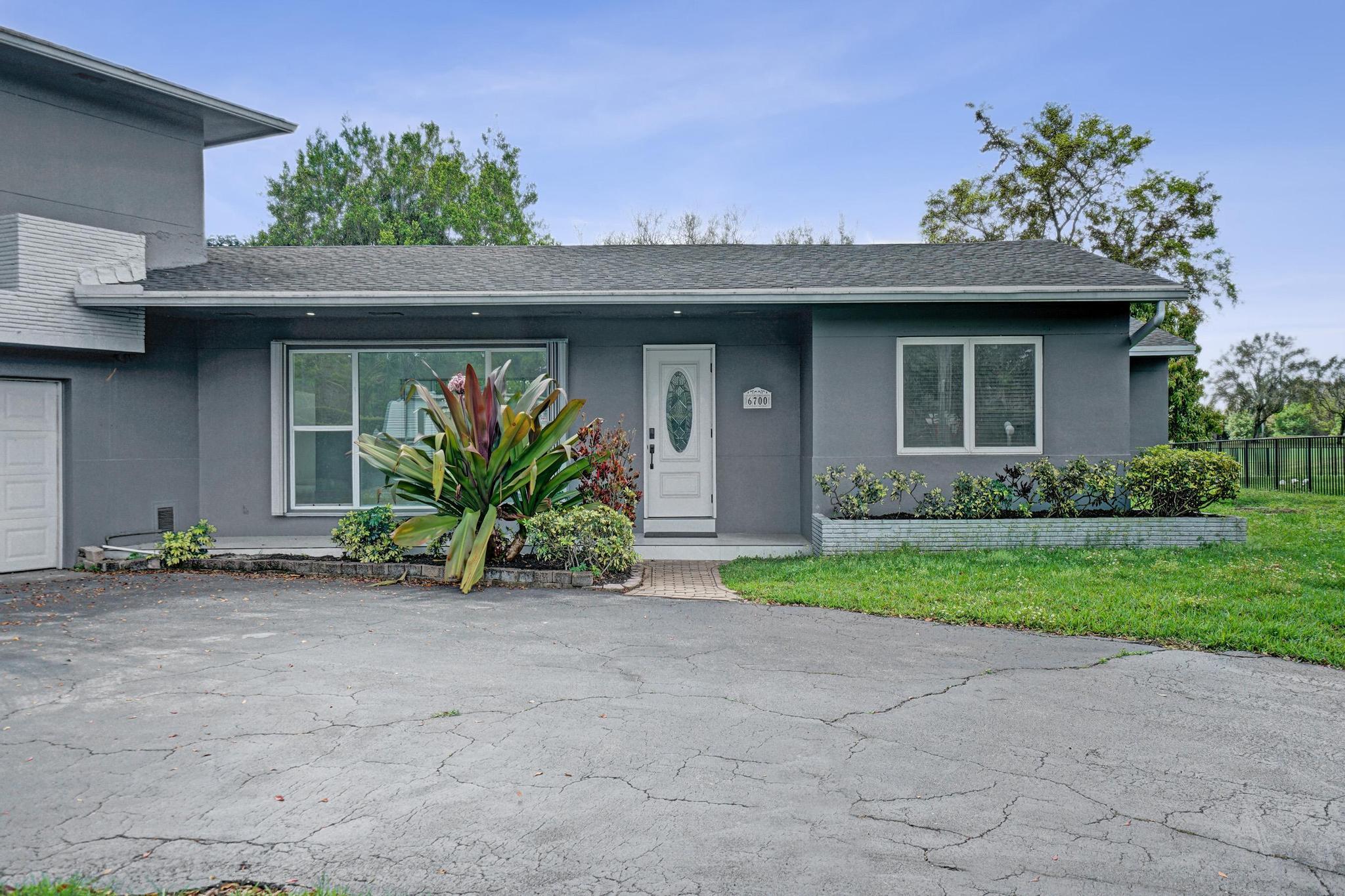 PLANTATION GOLF ESTATES - Residential