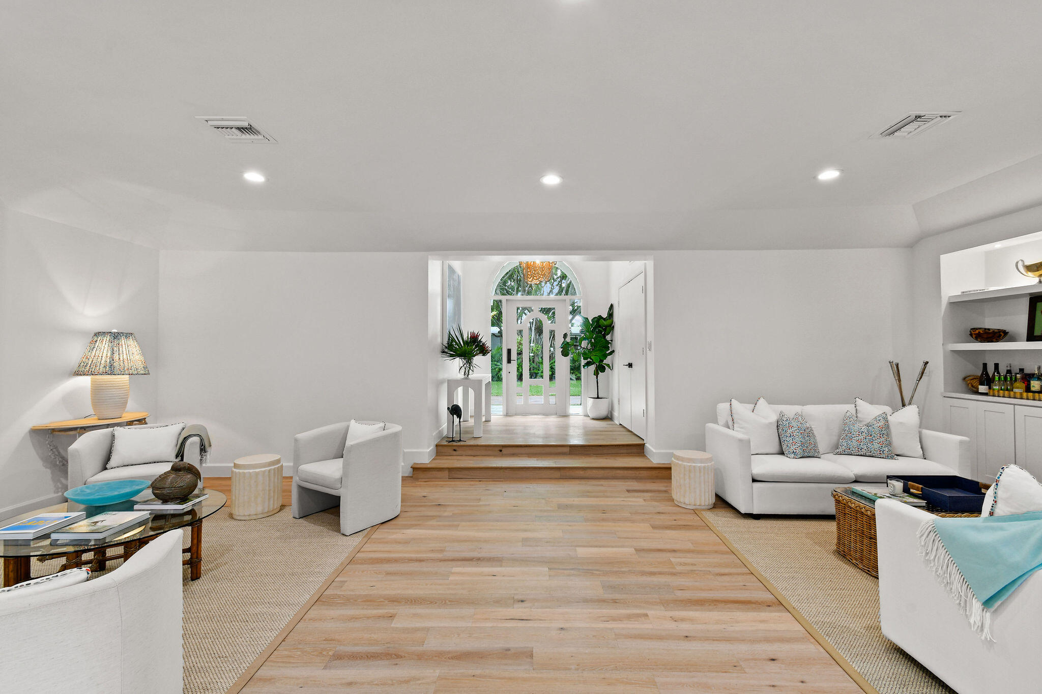 ESSEX LANE - Residential