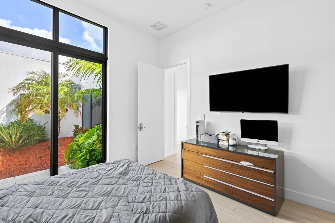 Weston Estates 181-168 B - Residential