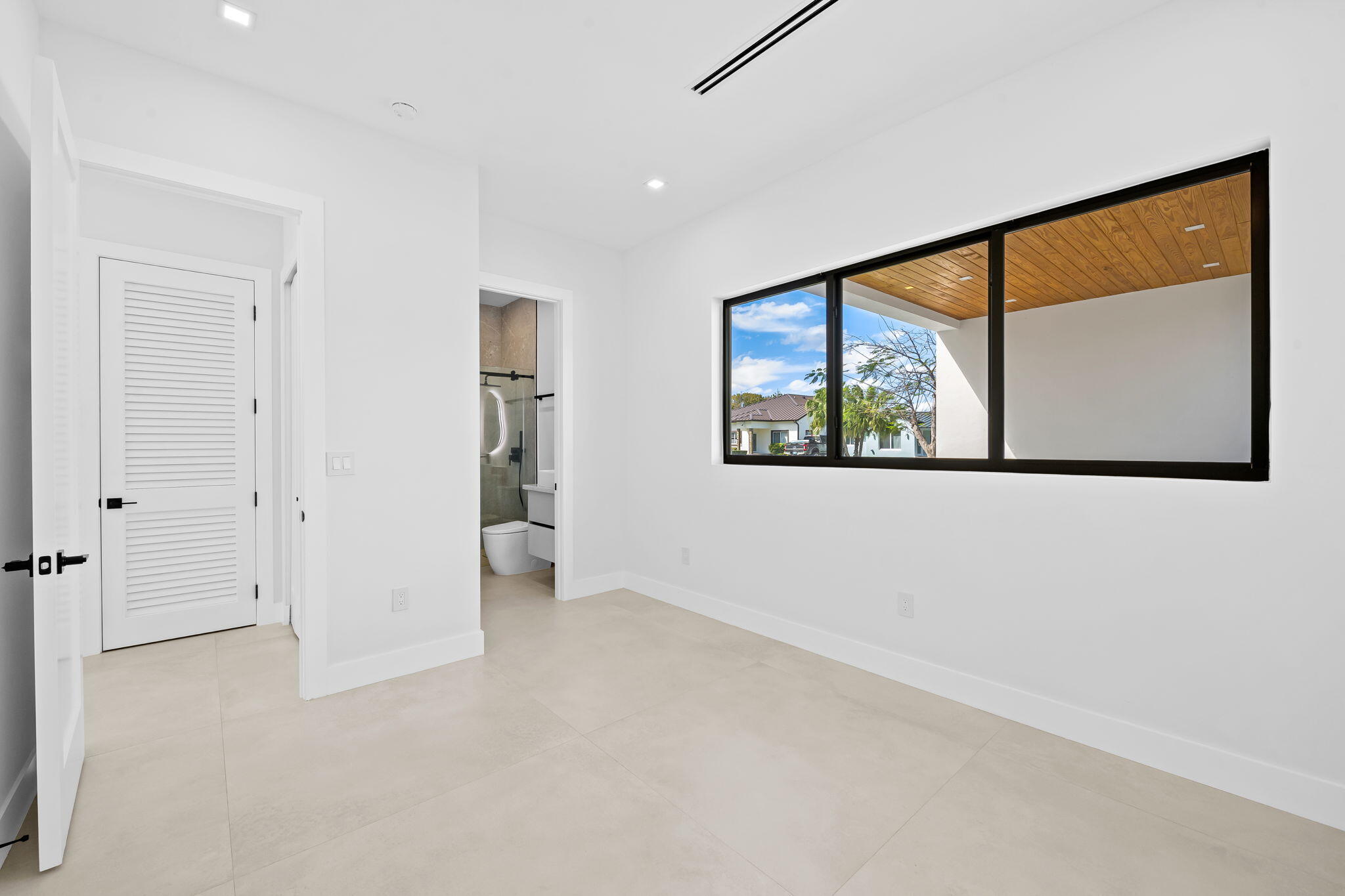 SILVER BLUFF EST-SEC B - Residential
