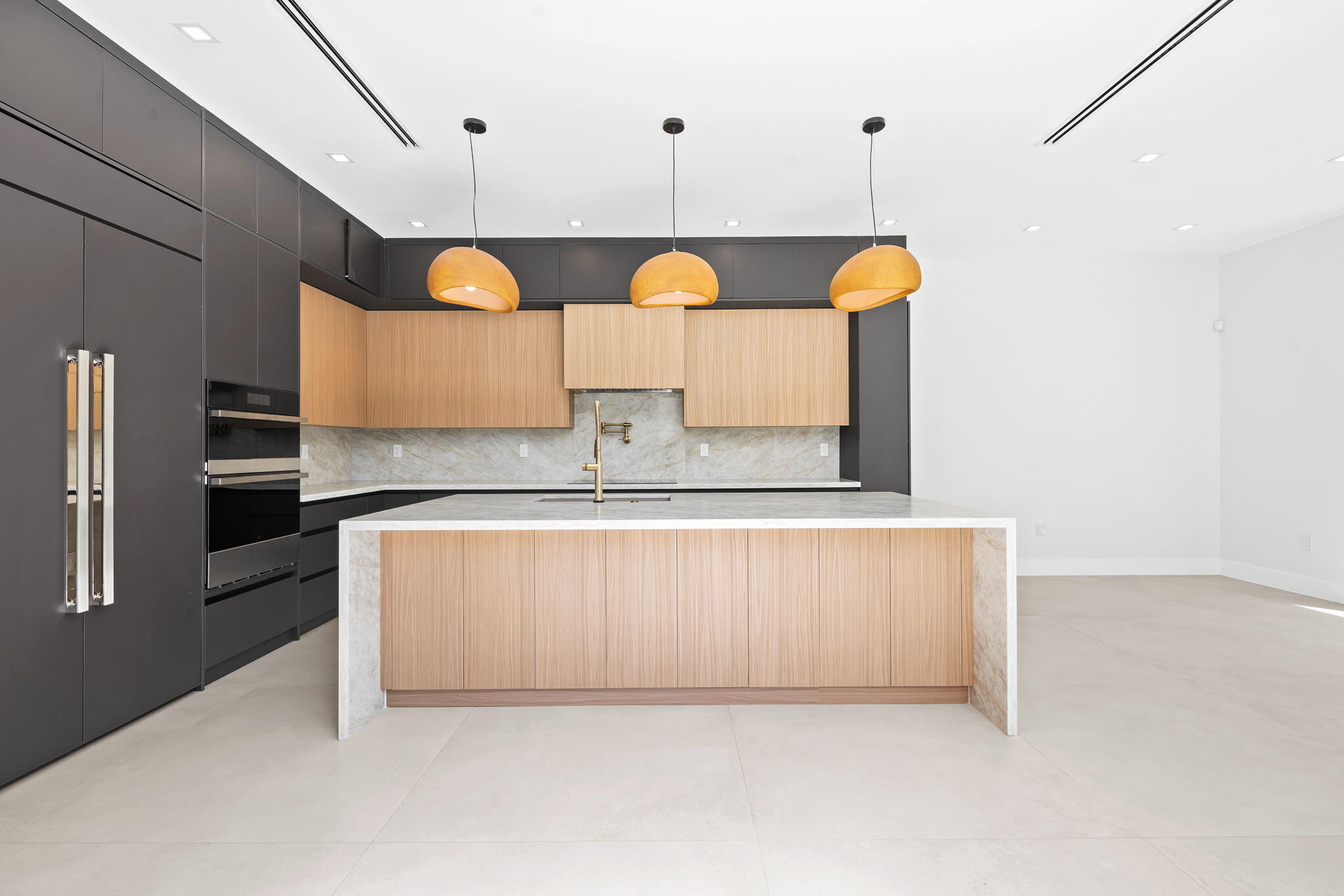 SILVER BLUFF EST-SEC B - Residential