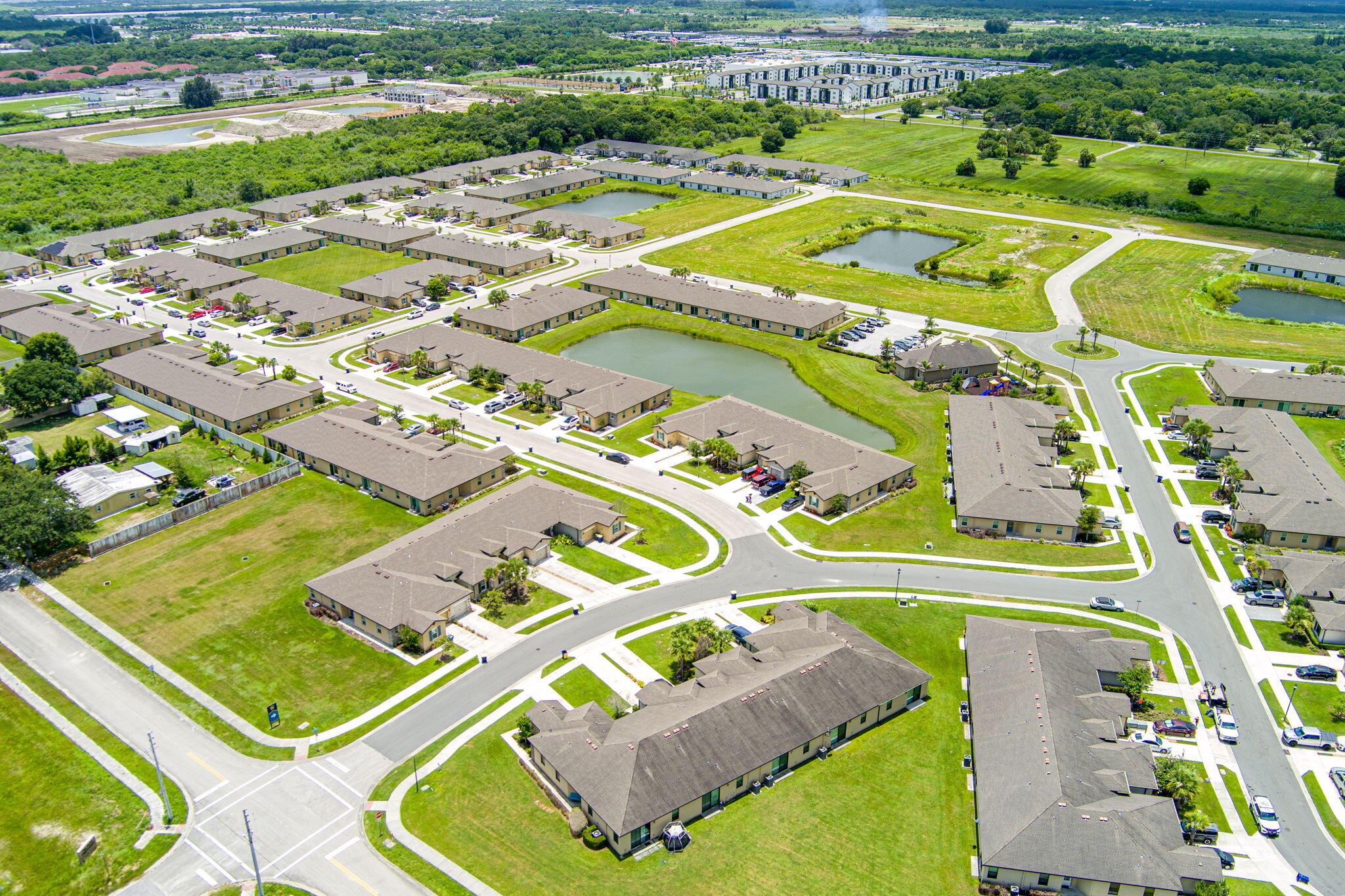 CELEBRATION POINTE - Residential