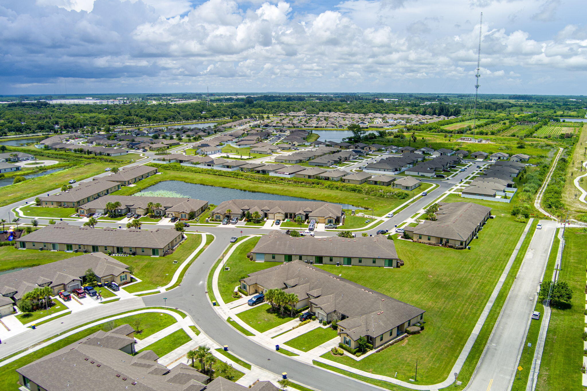CELEBRATION POINTE - Residential