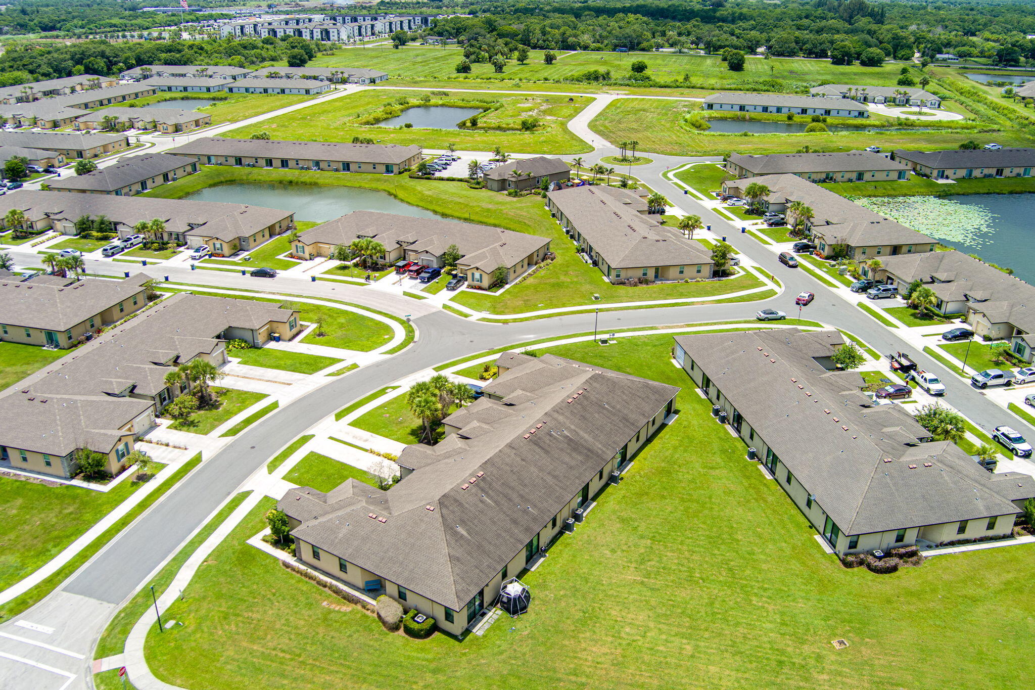 CELEBRATION POINTE - Residential