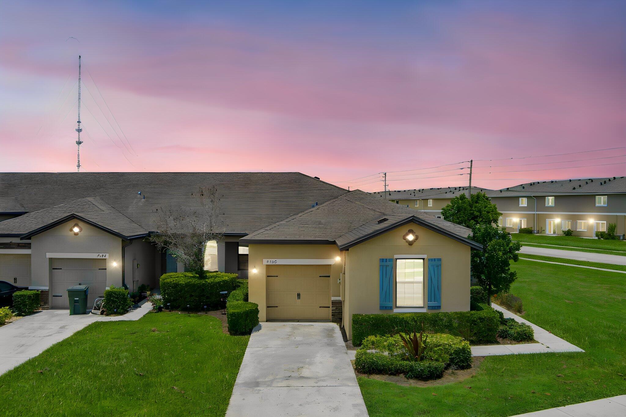 CELEBRATION POINTE - Residential