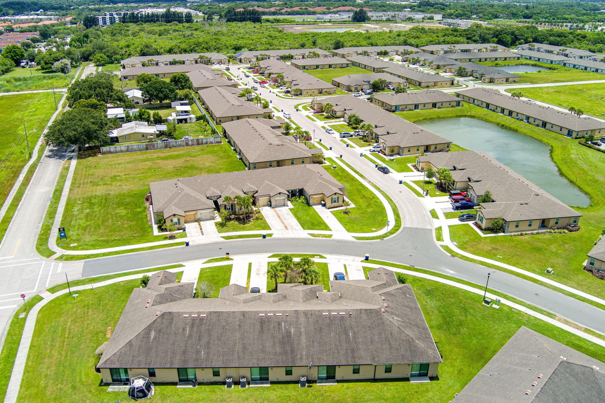 CELEBRATION POINTE - Residential