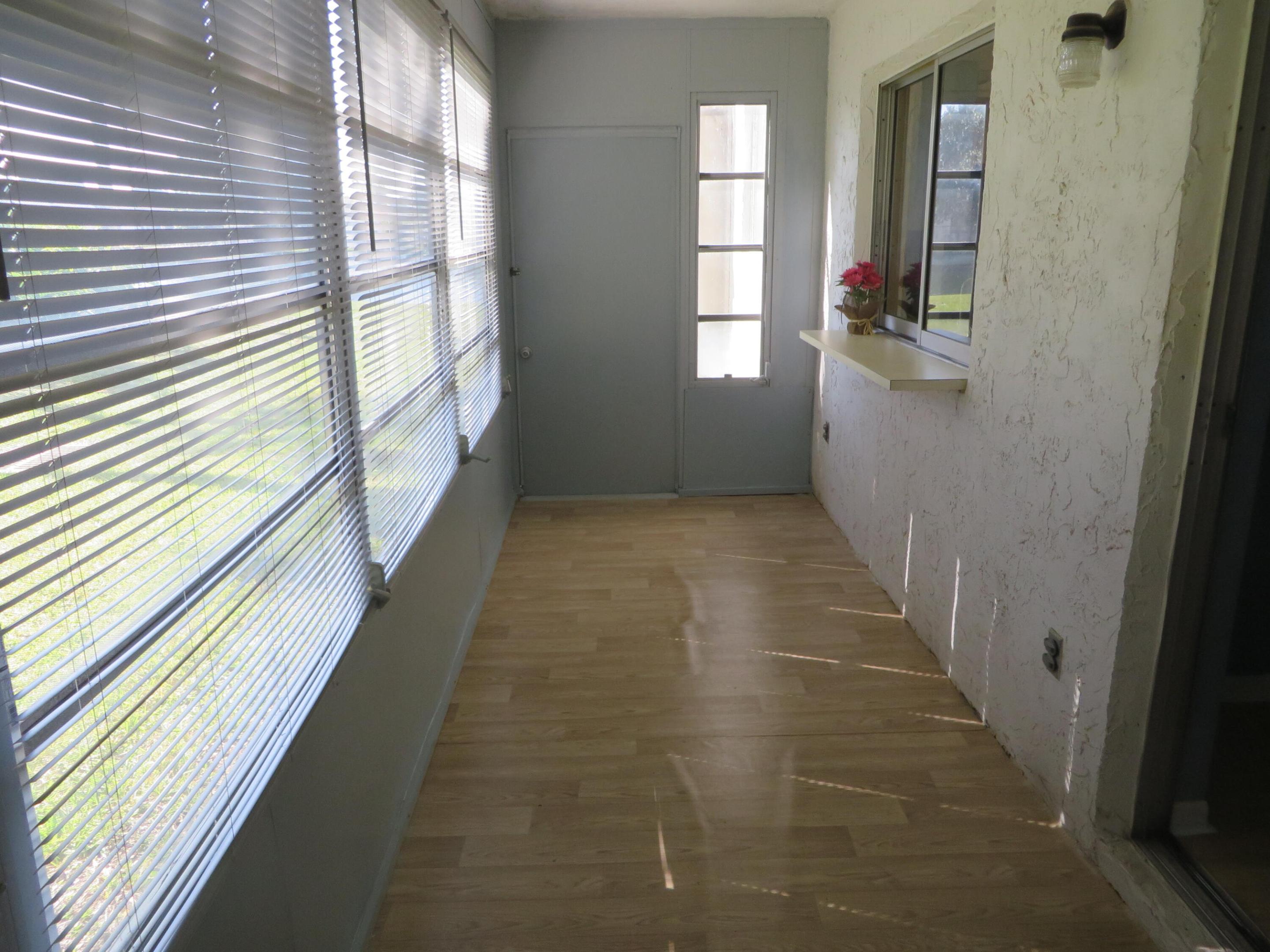 LIME BAY CONDOMINIUM 8 - Residential