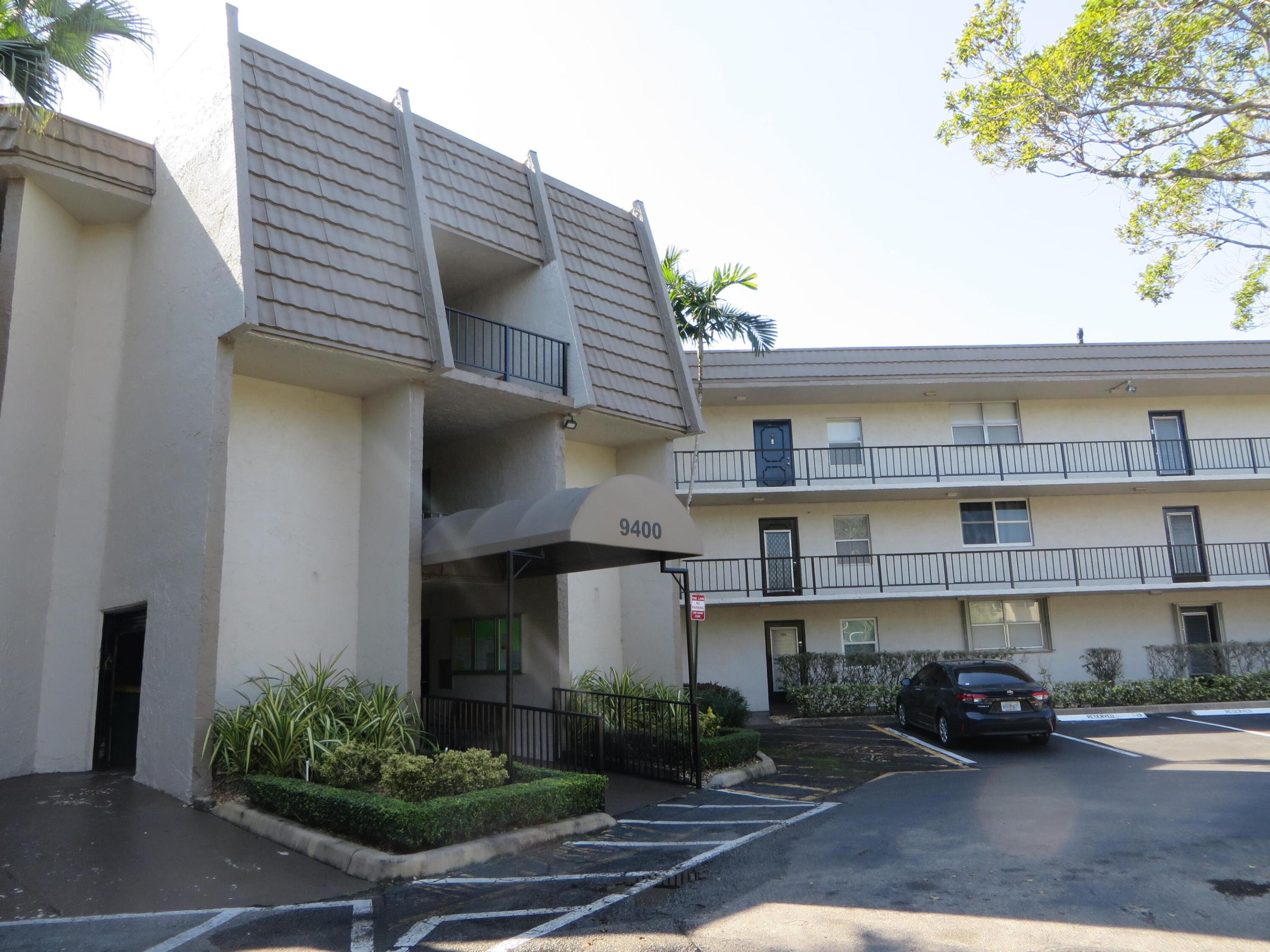 LIME BAY CONDOMINIUM 8 - Residential