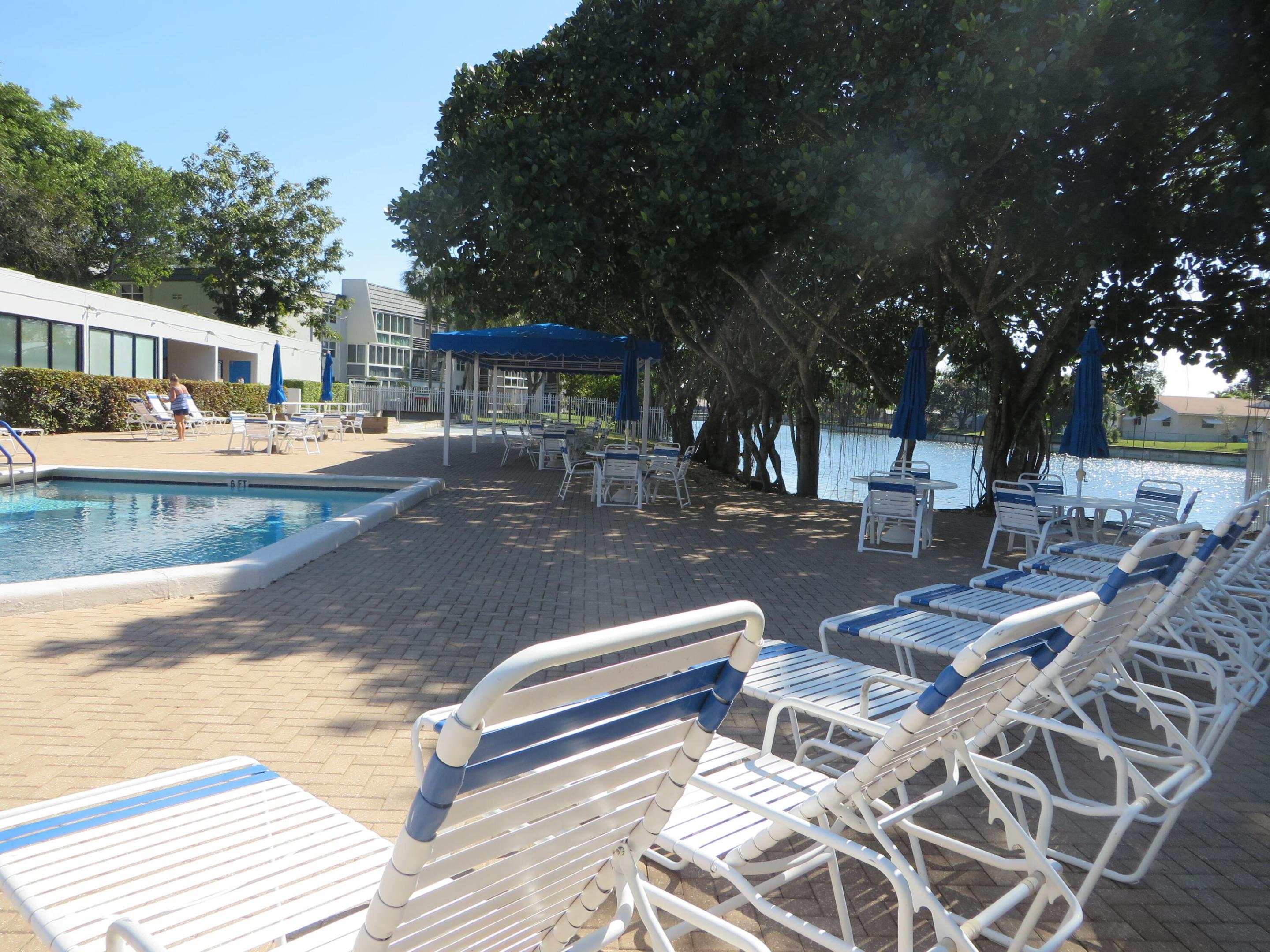 LIME BAY CONDOMINIUM 8 - Residential