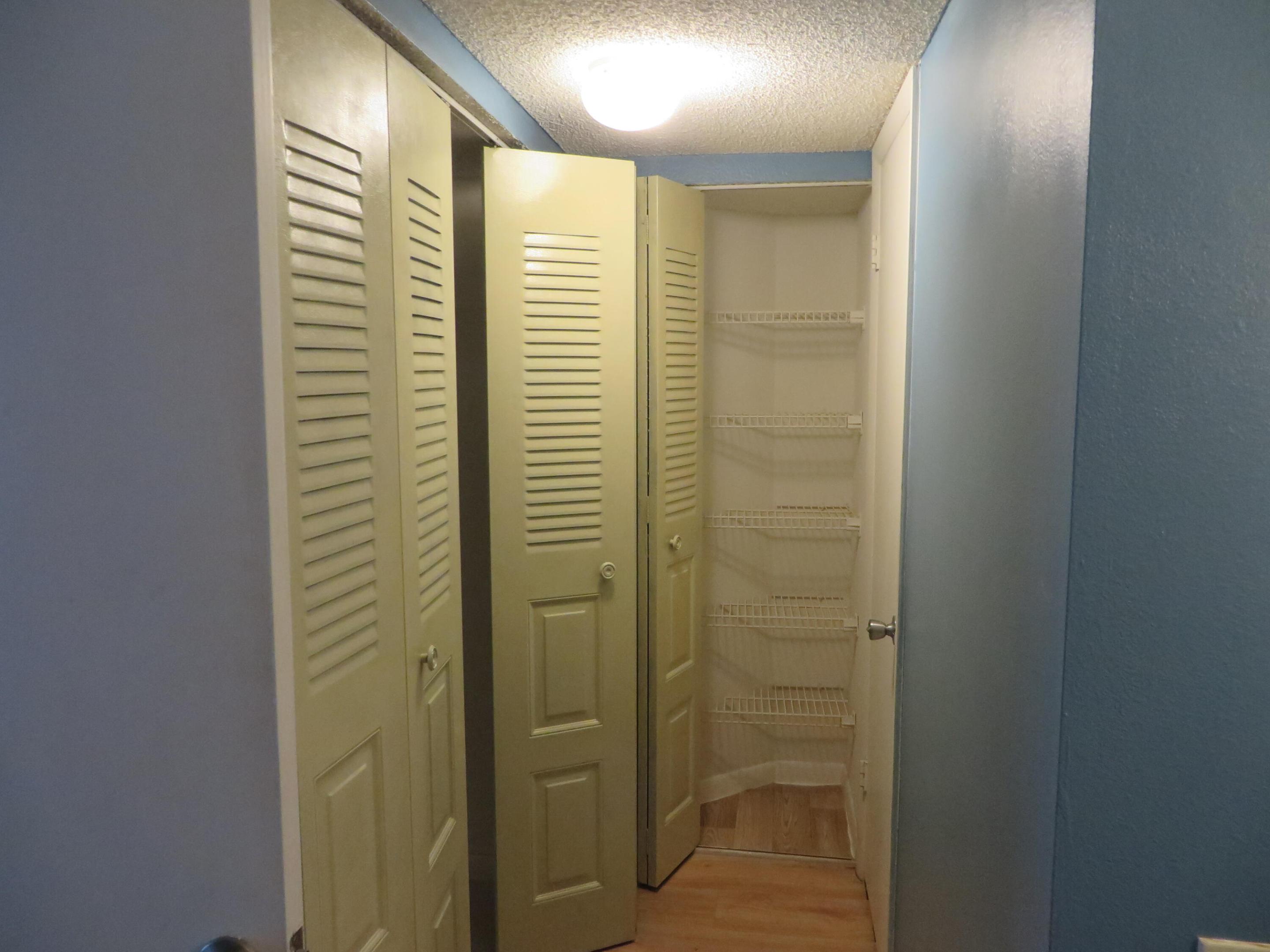 LIME BAY CONDOMINIUM 8 - Residential