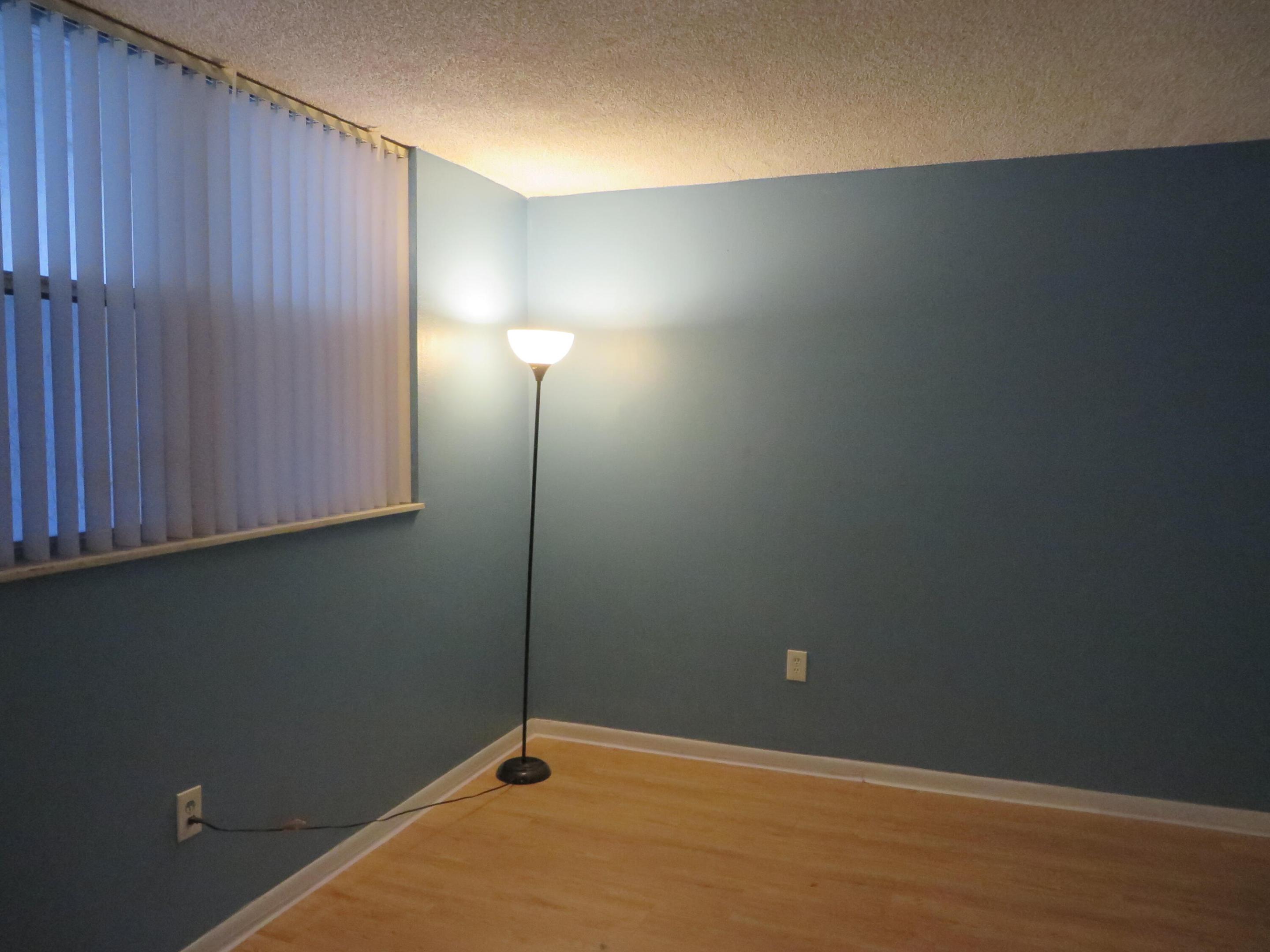 LIME BAY CONDOMINIUM 8 - Residential