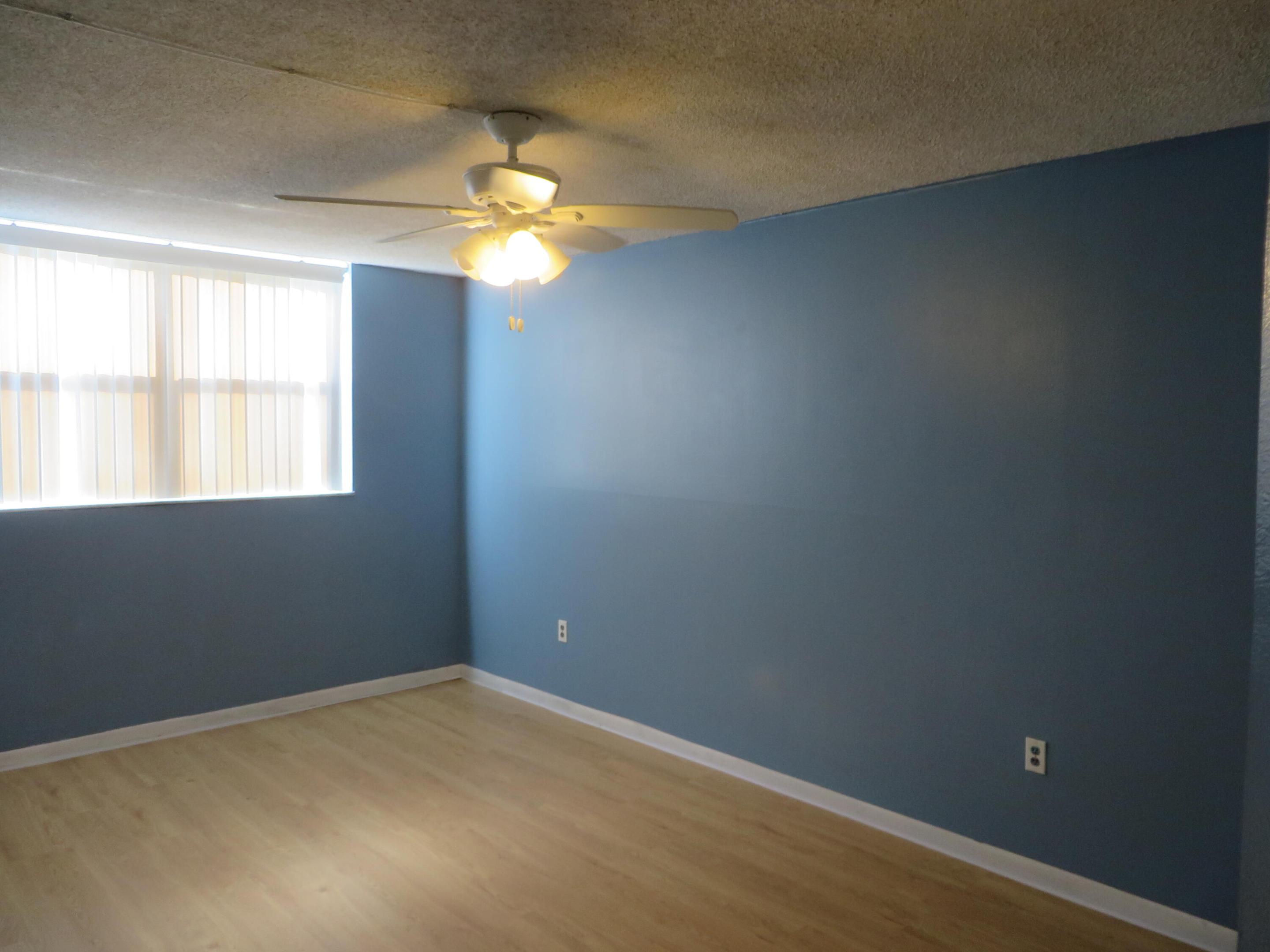 LIME BAY CONDOMINIUM 8 - Residential