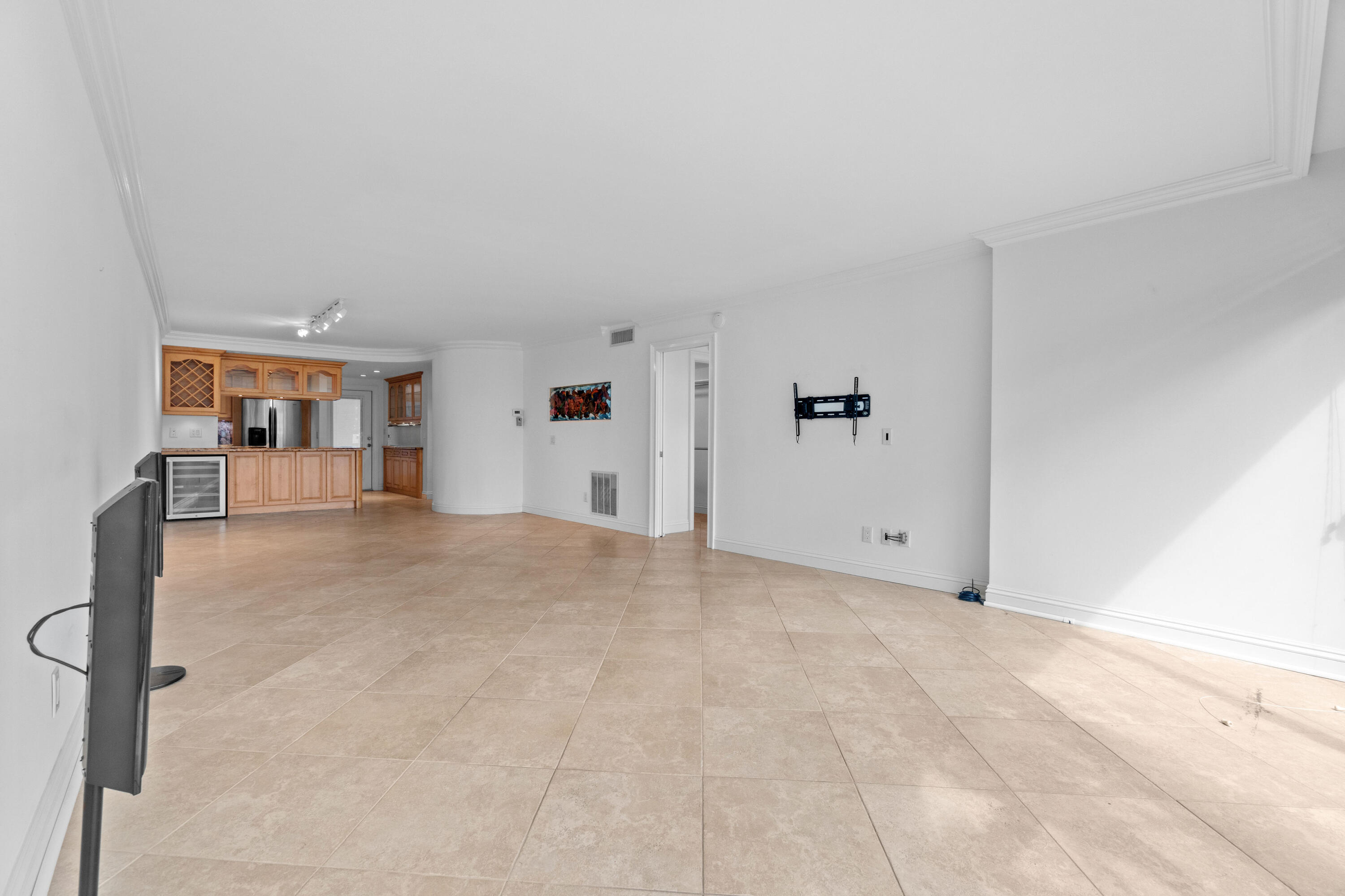 GARDEN-AIRE VILLAGE - Residential