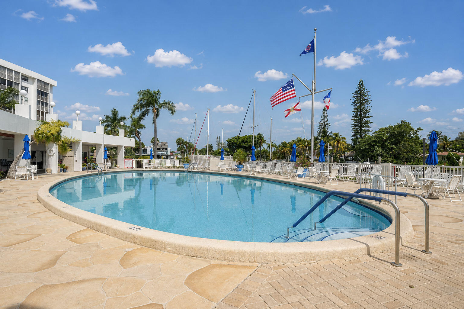 GARDEN-AIRE VILLAGE - Residential