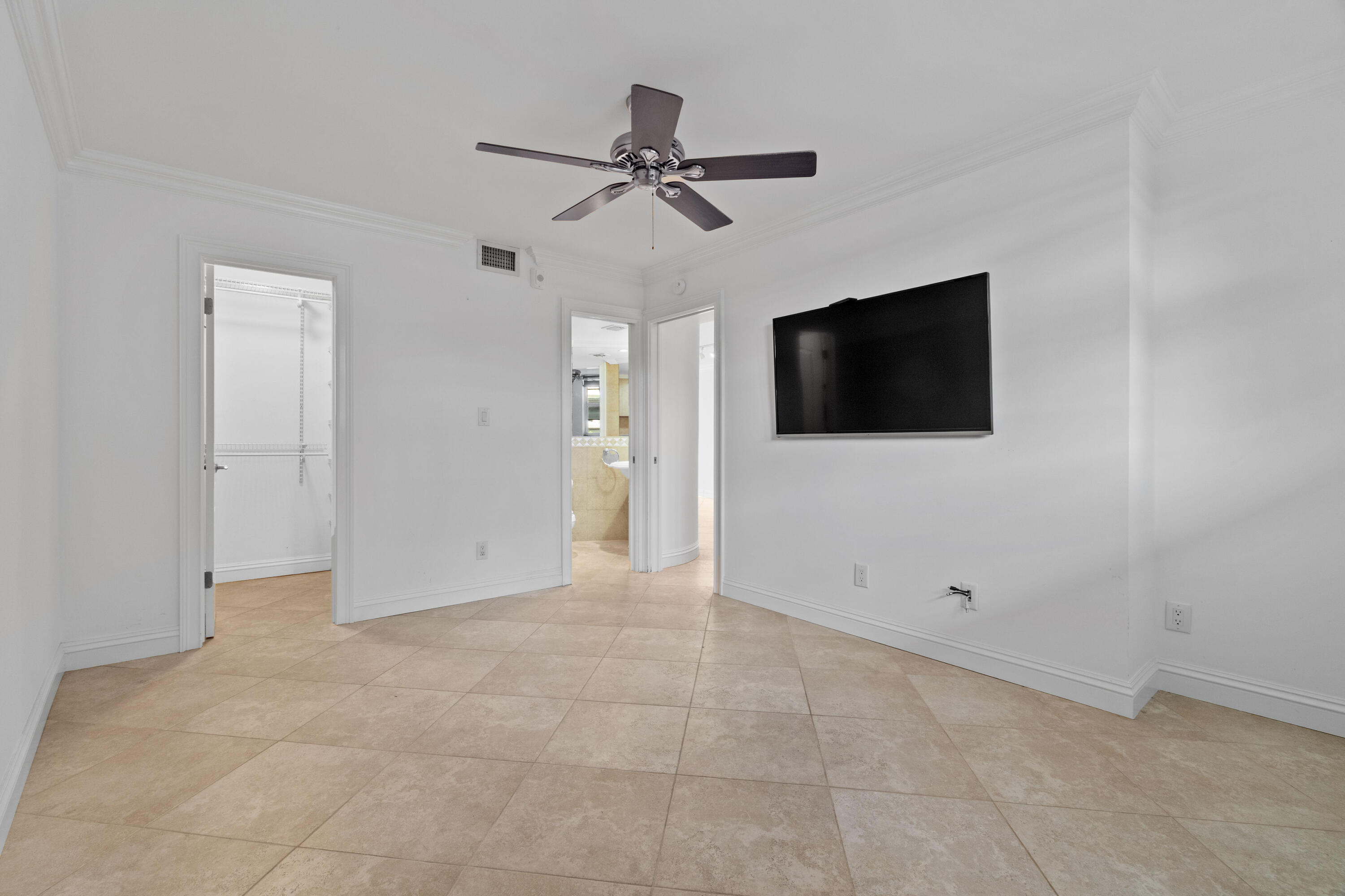 GARDEN-AIRE VILLAGE - Residential