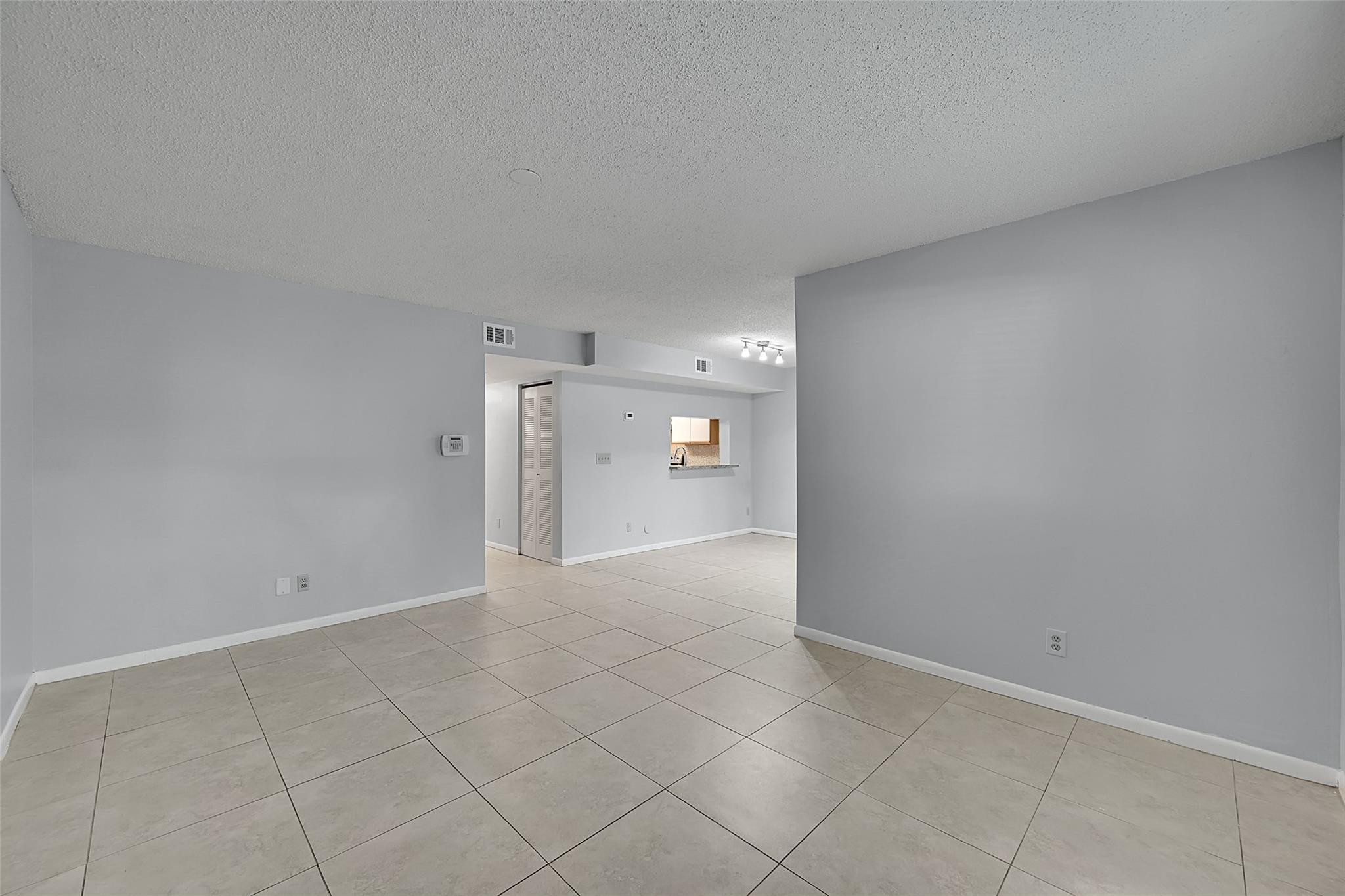 COLONNADES CONDO - Residential