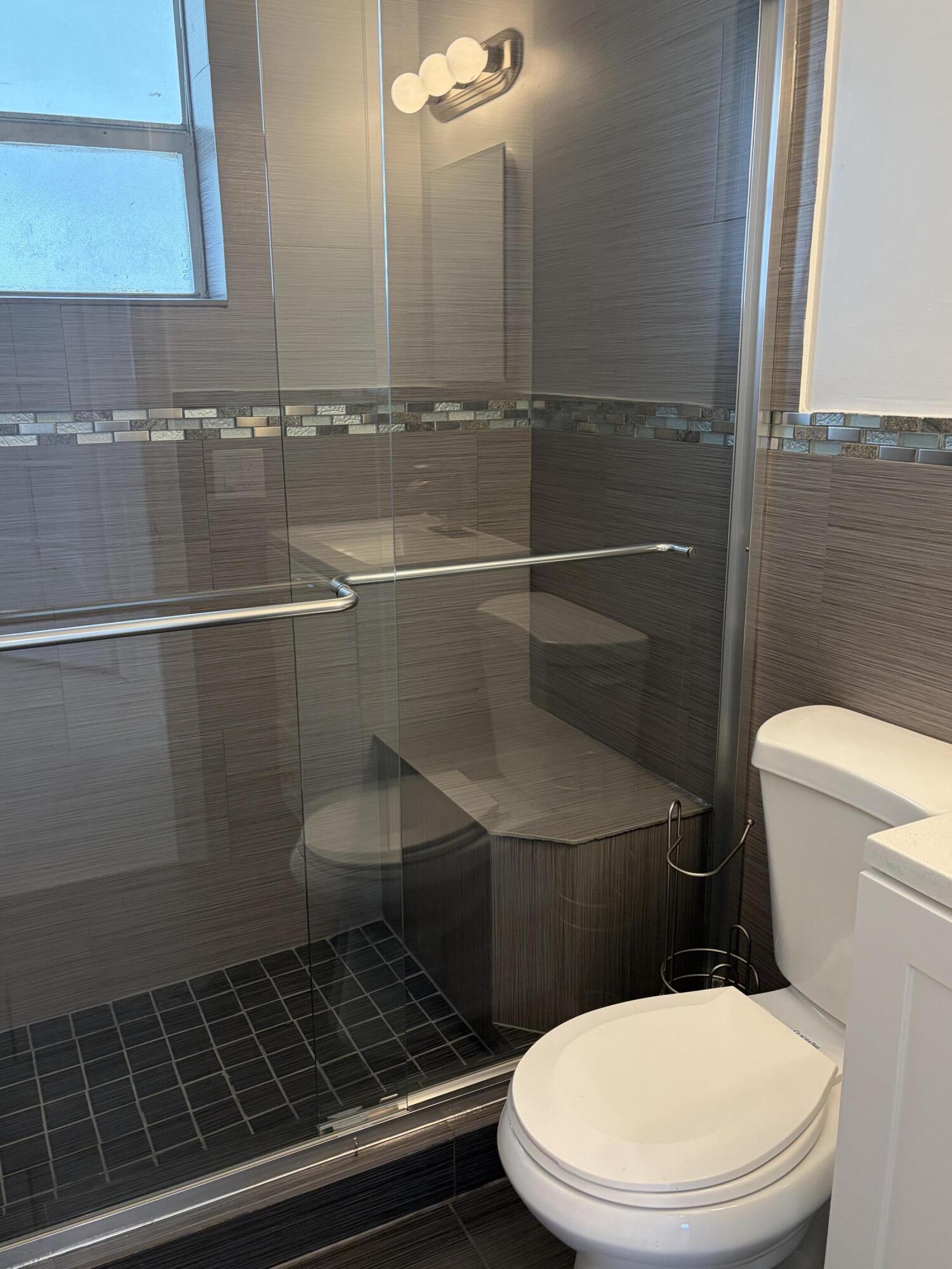 IMPERIAL VILLAS CONDO - Residential Lease