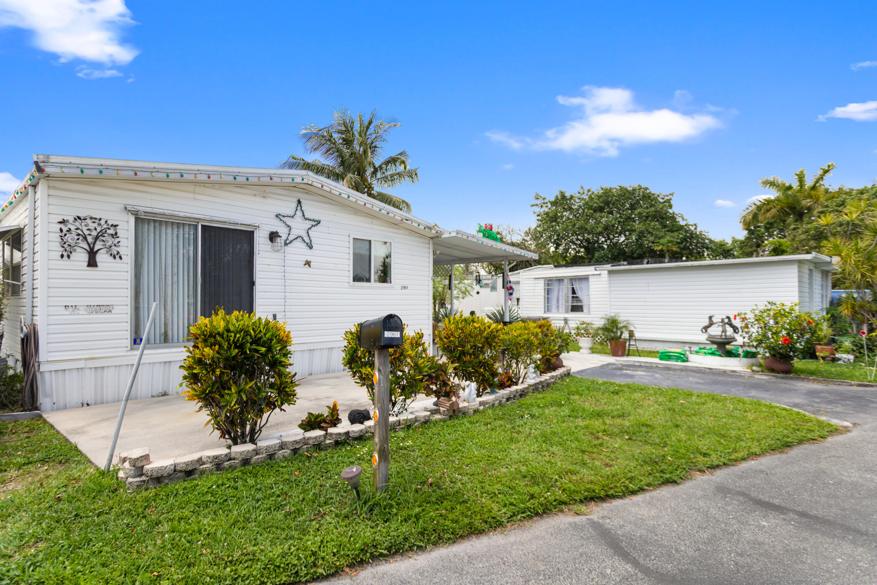 Everglades Lakes - Residential