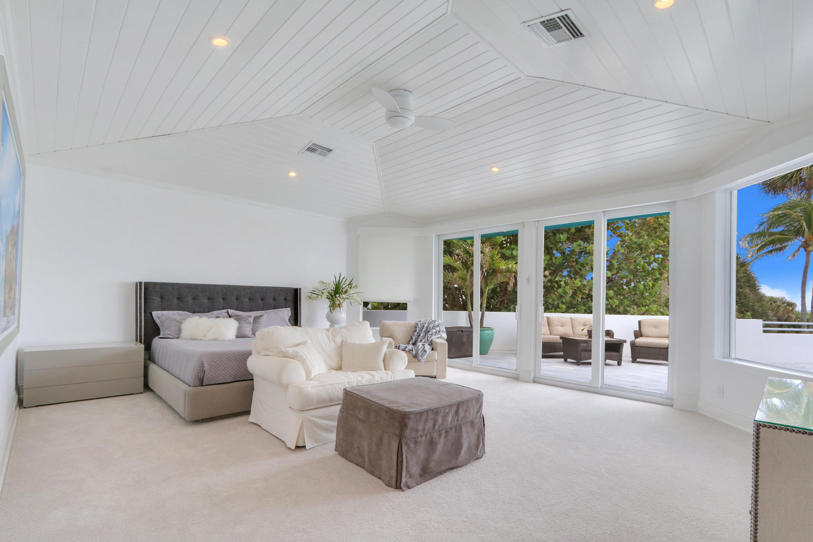 TROPICAL SHORES - Residential