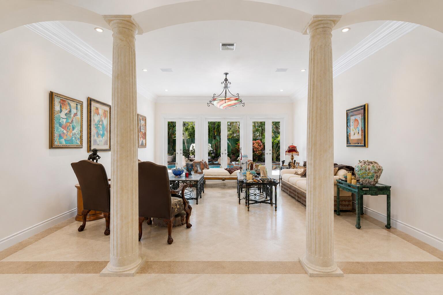 JAMAICA LANE IN - Residential