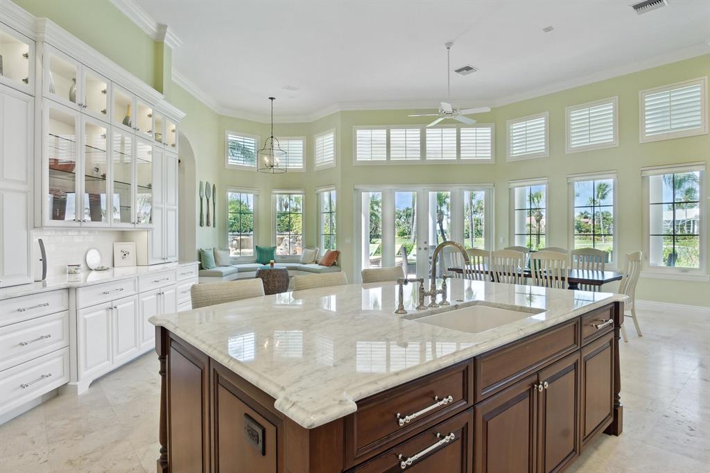 SAILFISH POINT - Residential