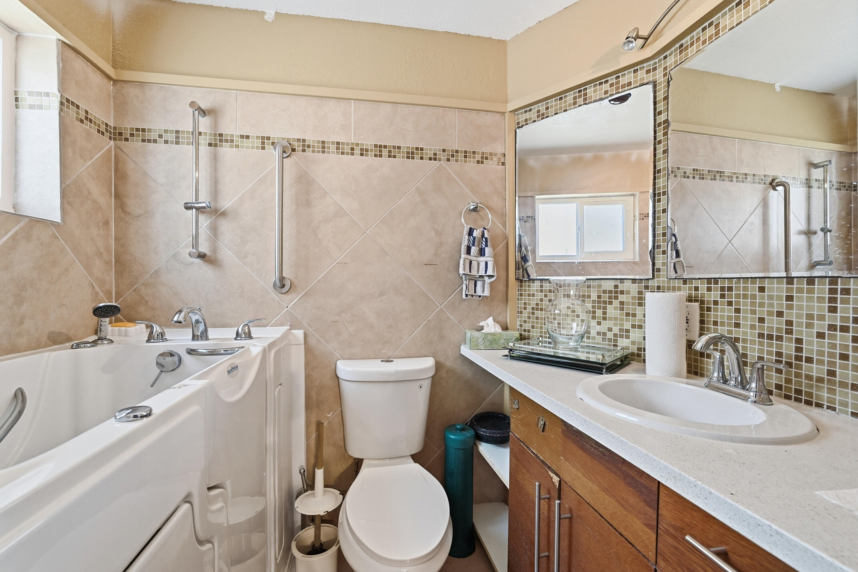 MAINLANDS OF TAMARAC LAKES - Residential